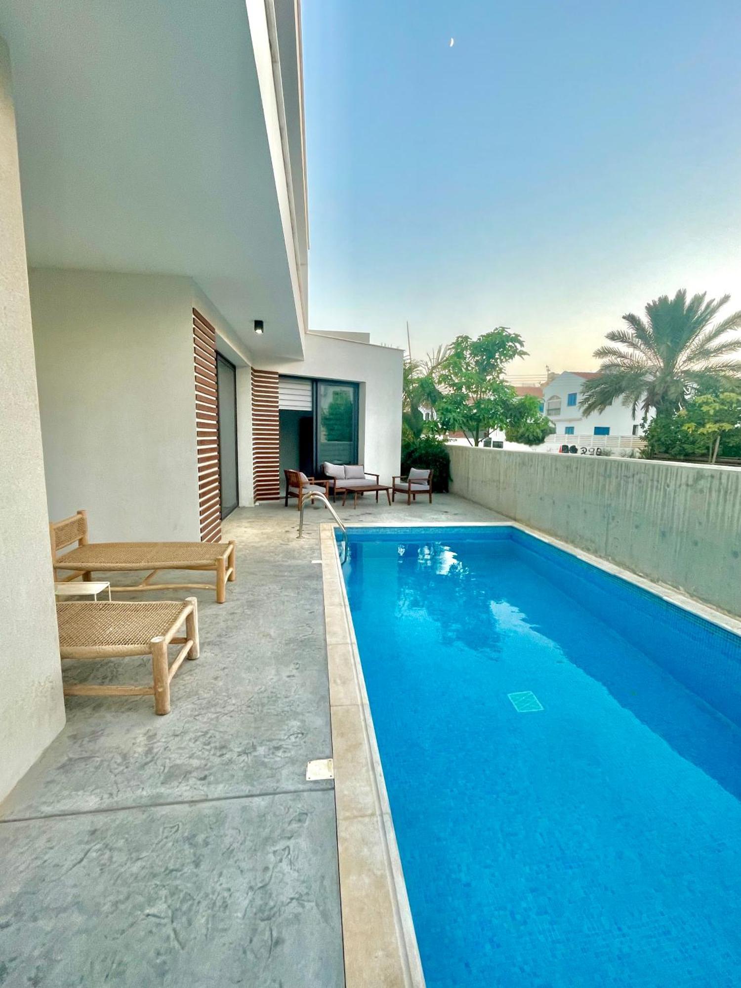 Villa By The 7