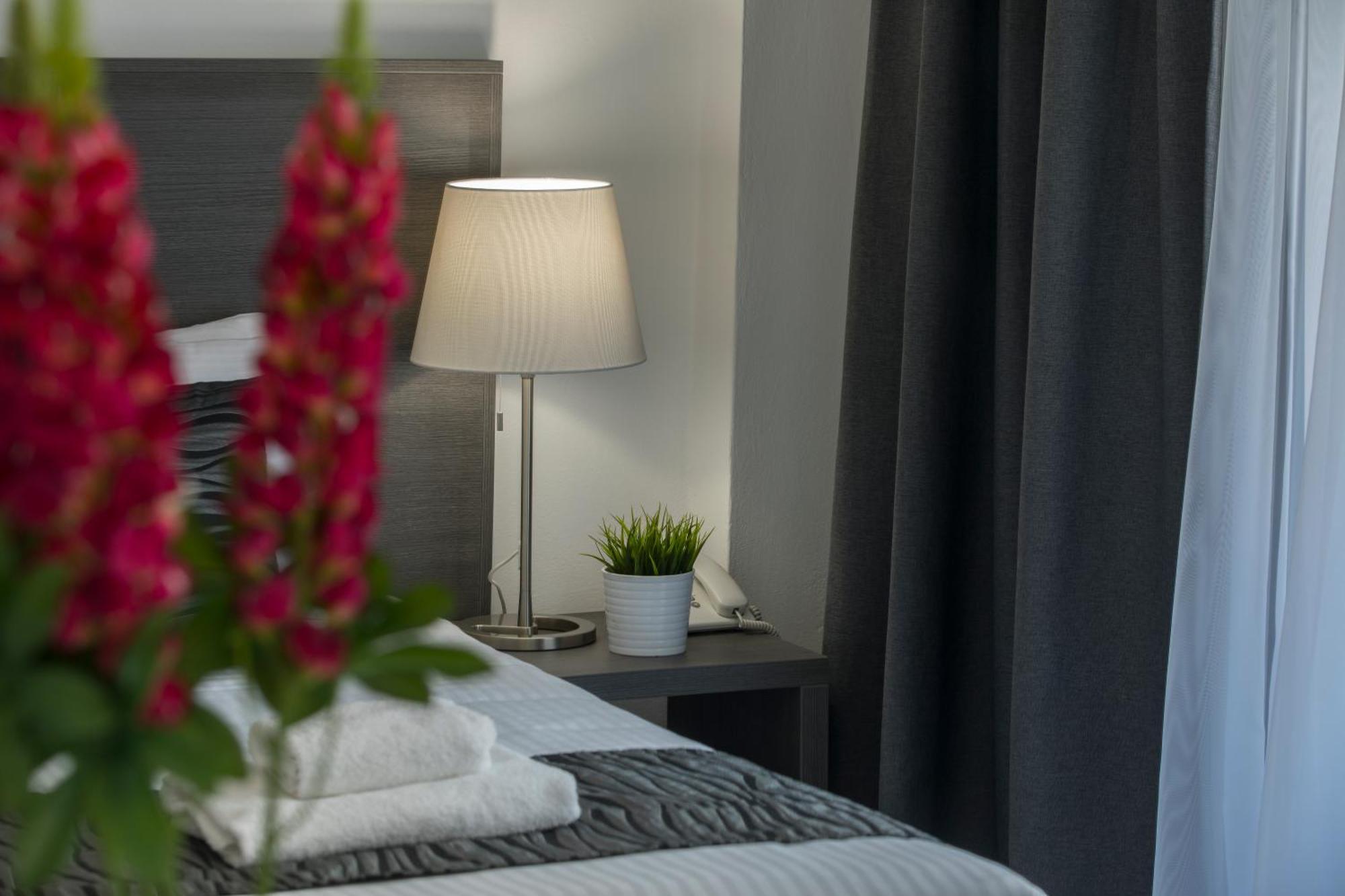 Aparthotel Blazer Larnaca
