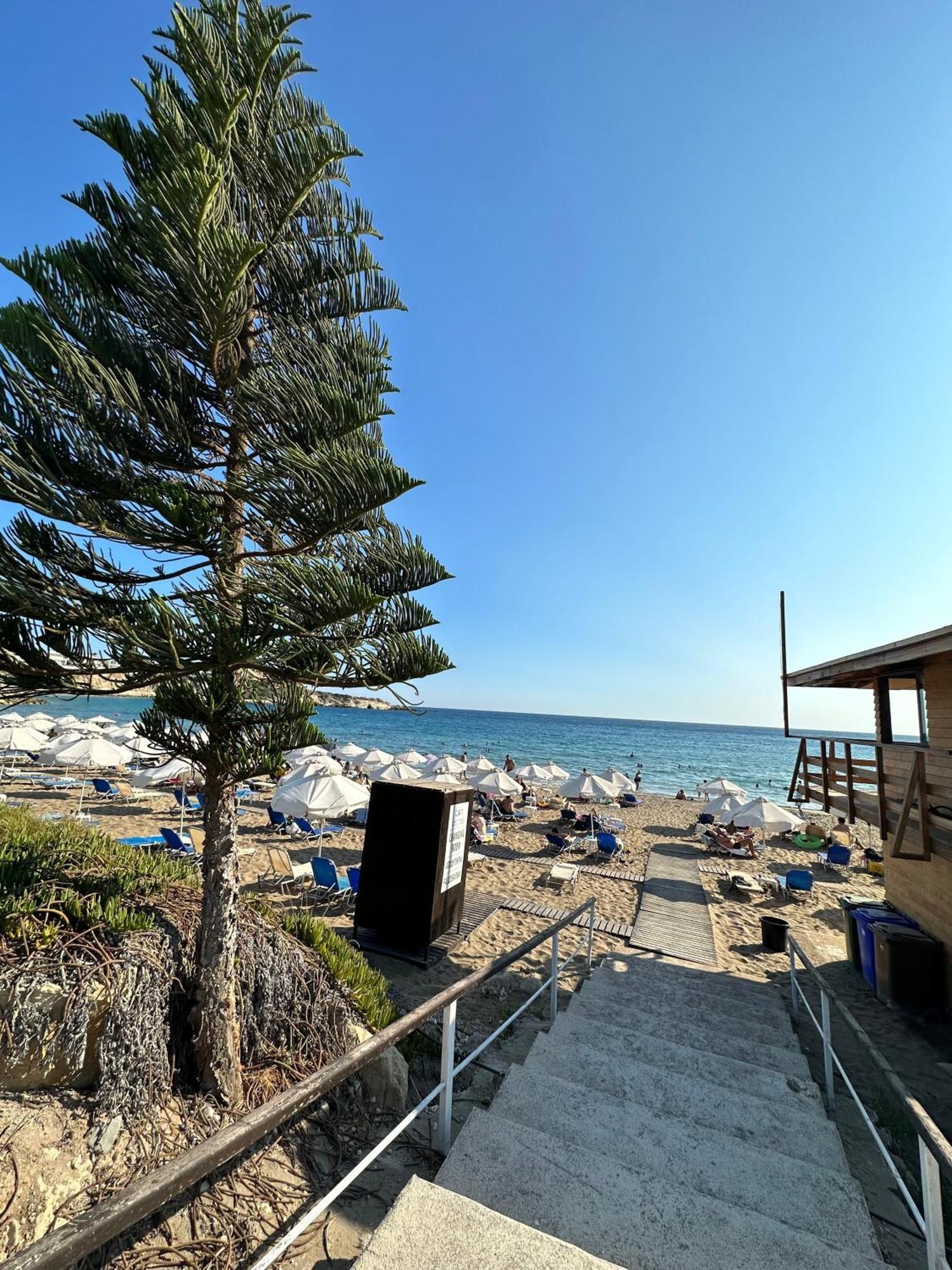 Arya Seaview Escape Balcony & Beach Walk (Adults Only) Holiday home *