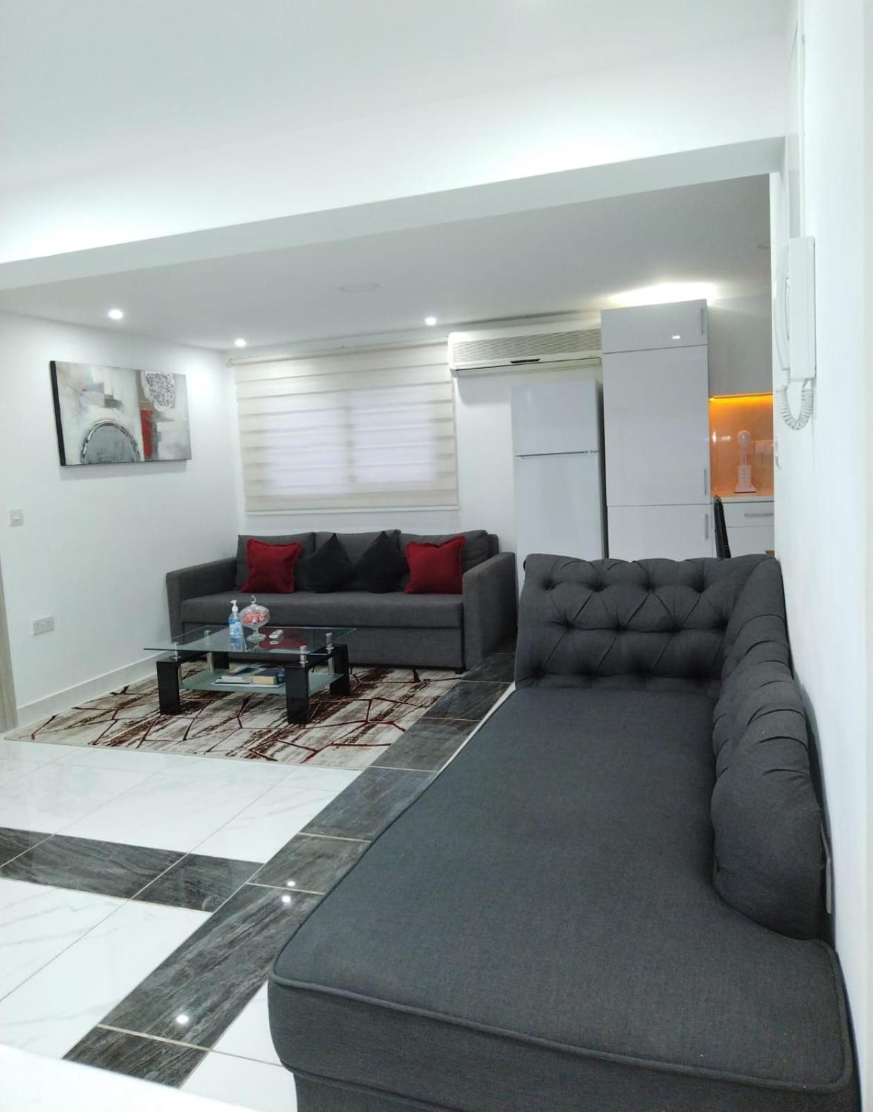Seafront - 2 Bedroom Modern *