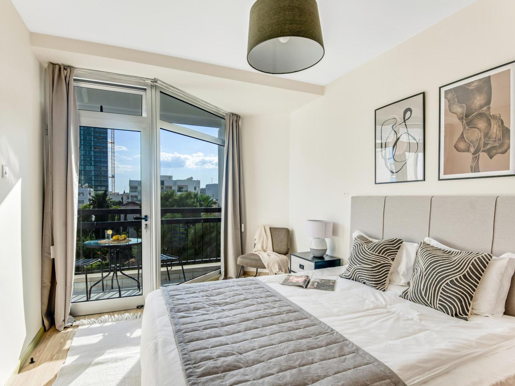 Appartement Marathon With Shared Pool *
