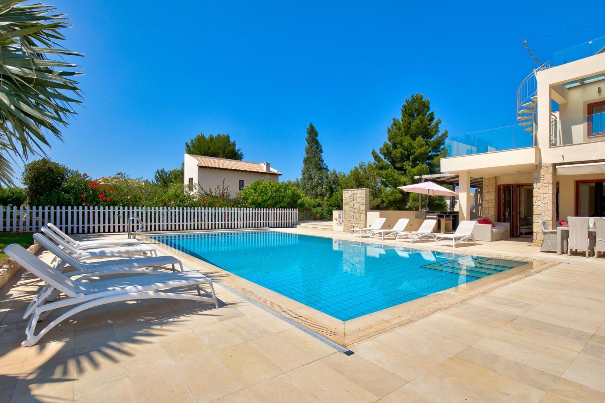 5 Bedroom Poseidon With Private Pool, Aphrodite Hills * Kouklia
