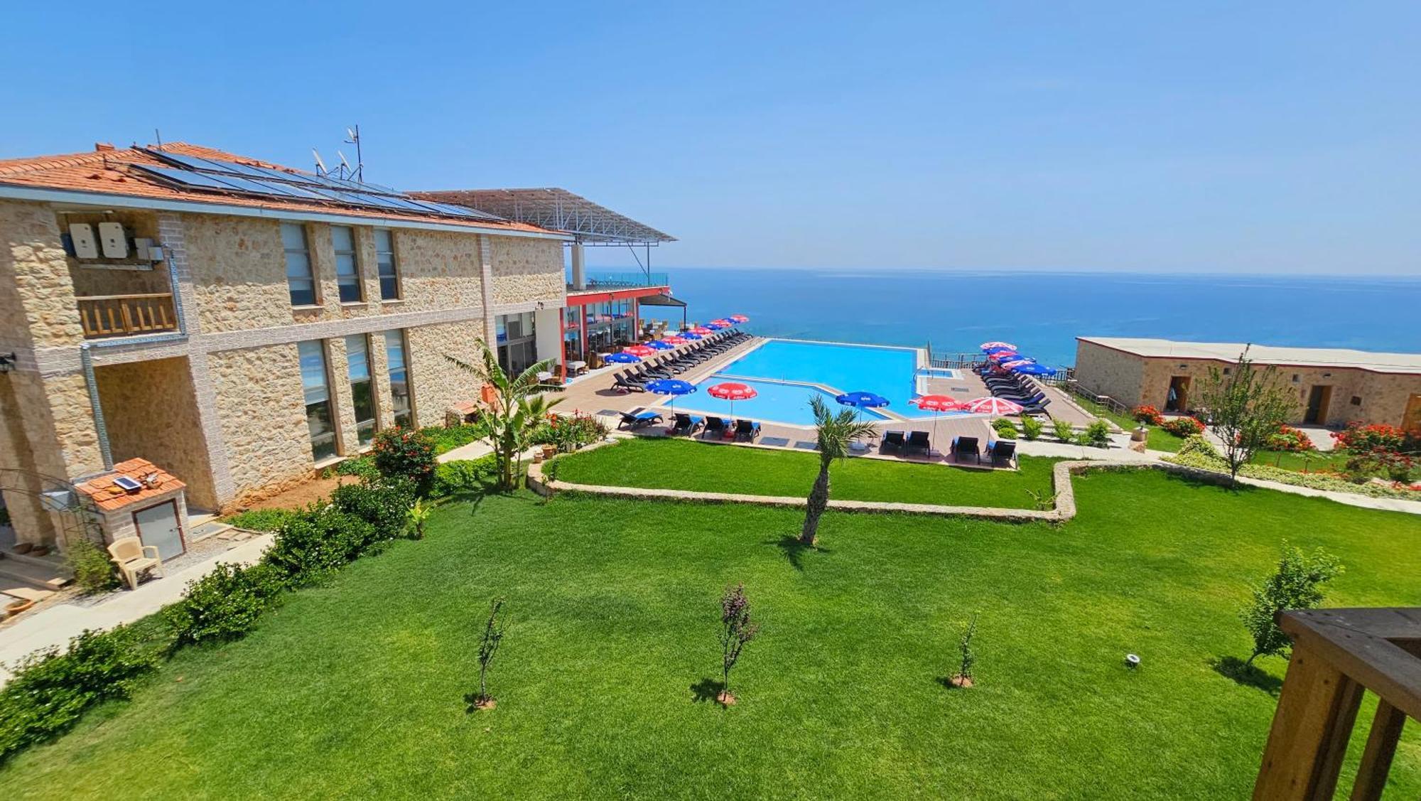 Hotel Burhan's Rizokarpaso