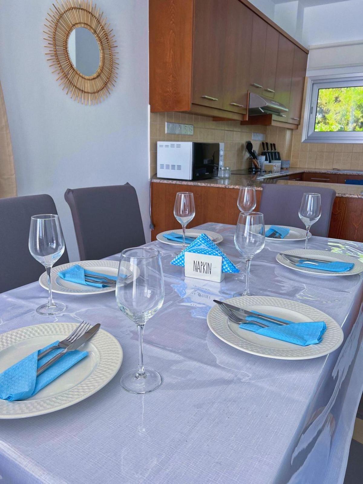 3 Bedroom Coral Bay Seaview I Private Pool *
