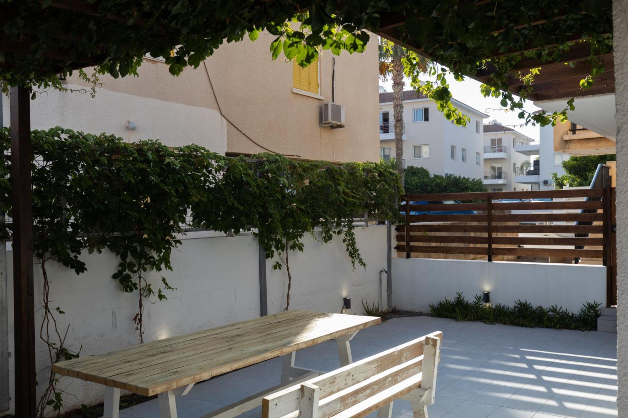 Kapparis Flat 22 Paralimni