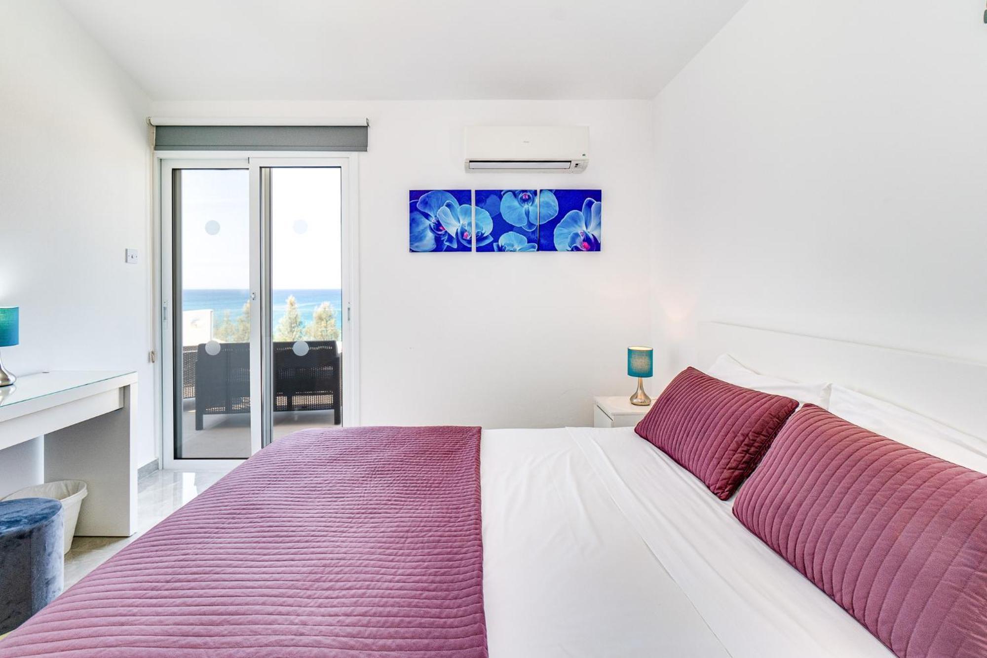 Front Aqua Marina By Ezoria * Paralimni