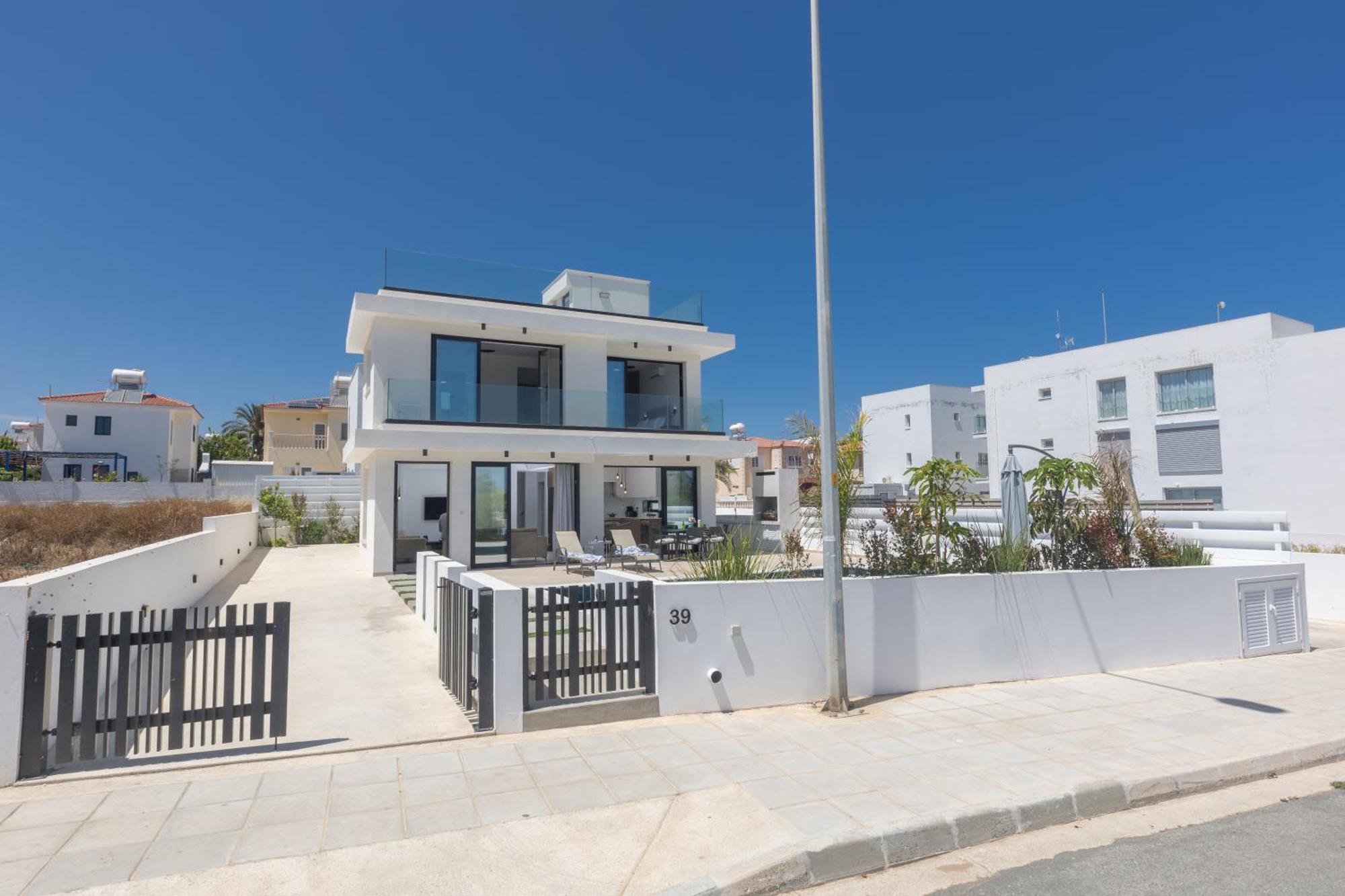 Trinity Paralimni
