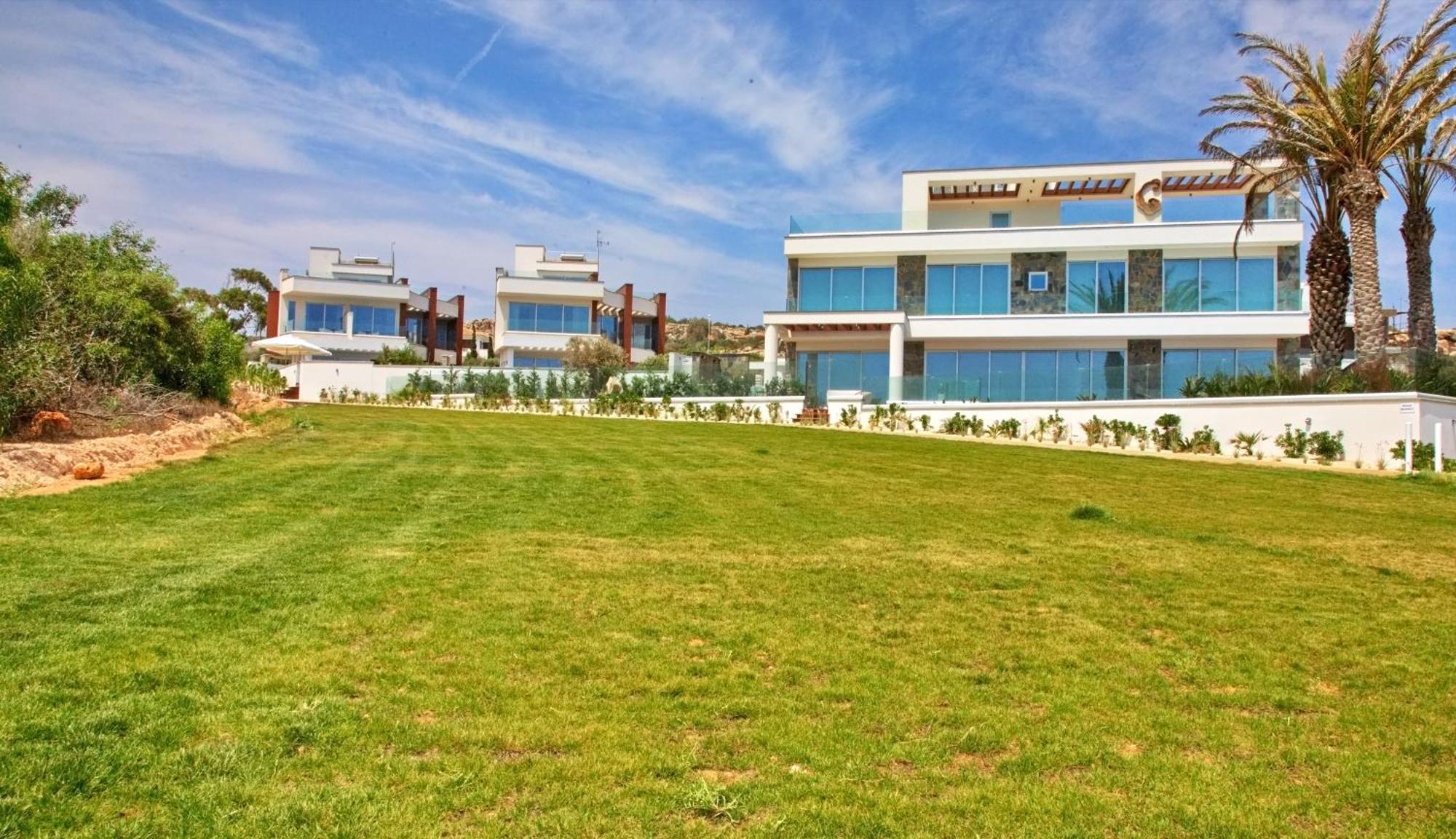 Beachfront Luxury Idania Pousada *