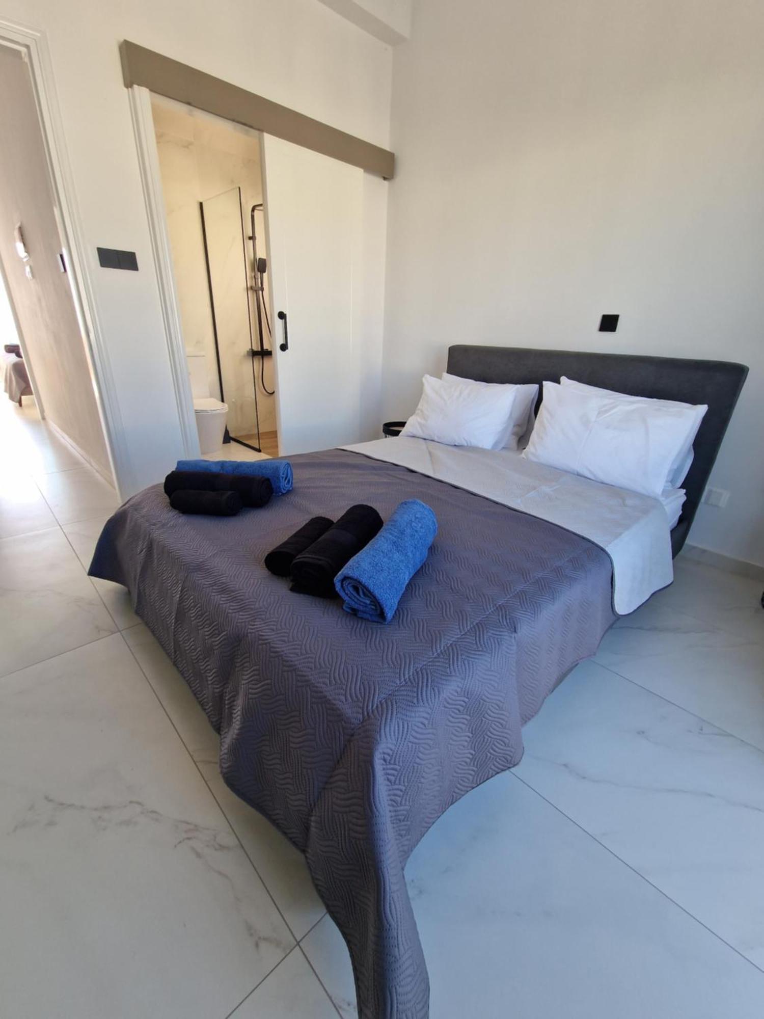 Amavi Villa Peyia