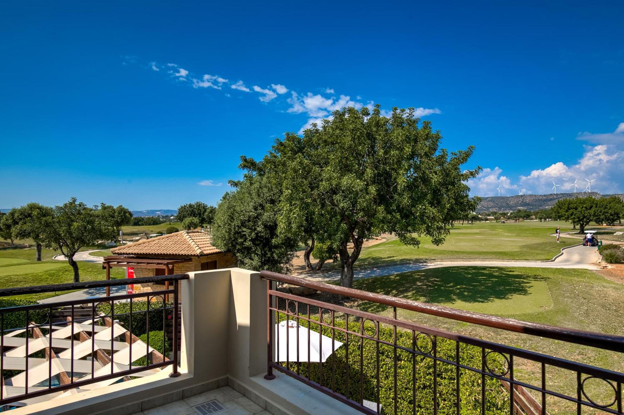 3 Bedroom Athina With Private Pool And Golf Views, Aphrodite Hills Kouklia