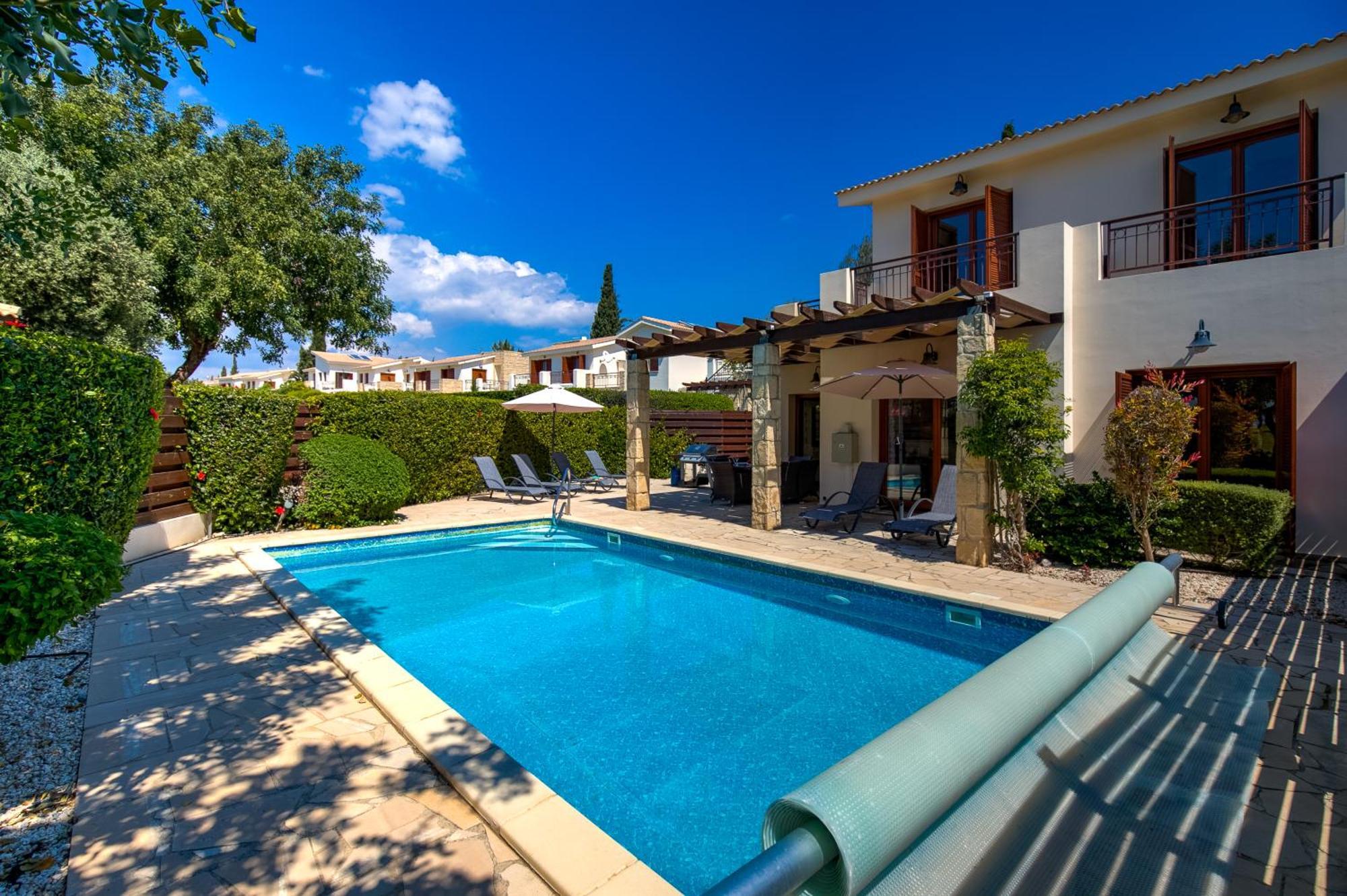 Holiday home 3 Bedroom Athina With Private Pool And Golf Views, Aphrodite Hills Kouklia