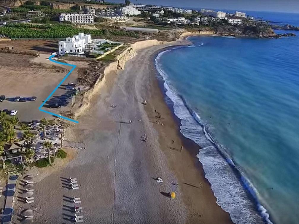 Blue Coral Villas: Exclusive Oceanfront Retreat * Coral Bay