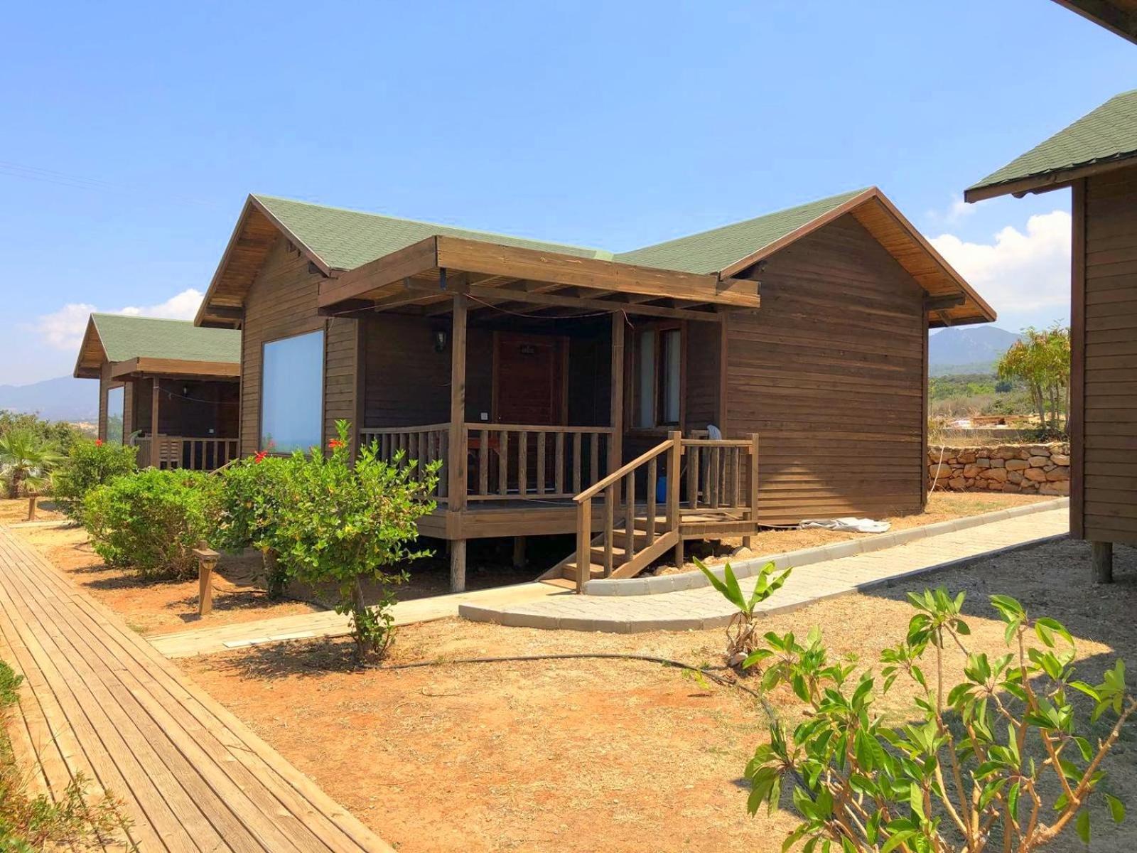 Guest house Zambak Village & Restaurant Superb Seafront Location ! *