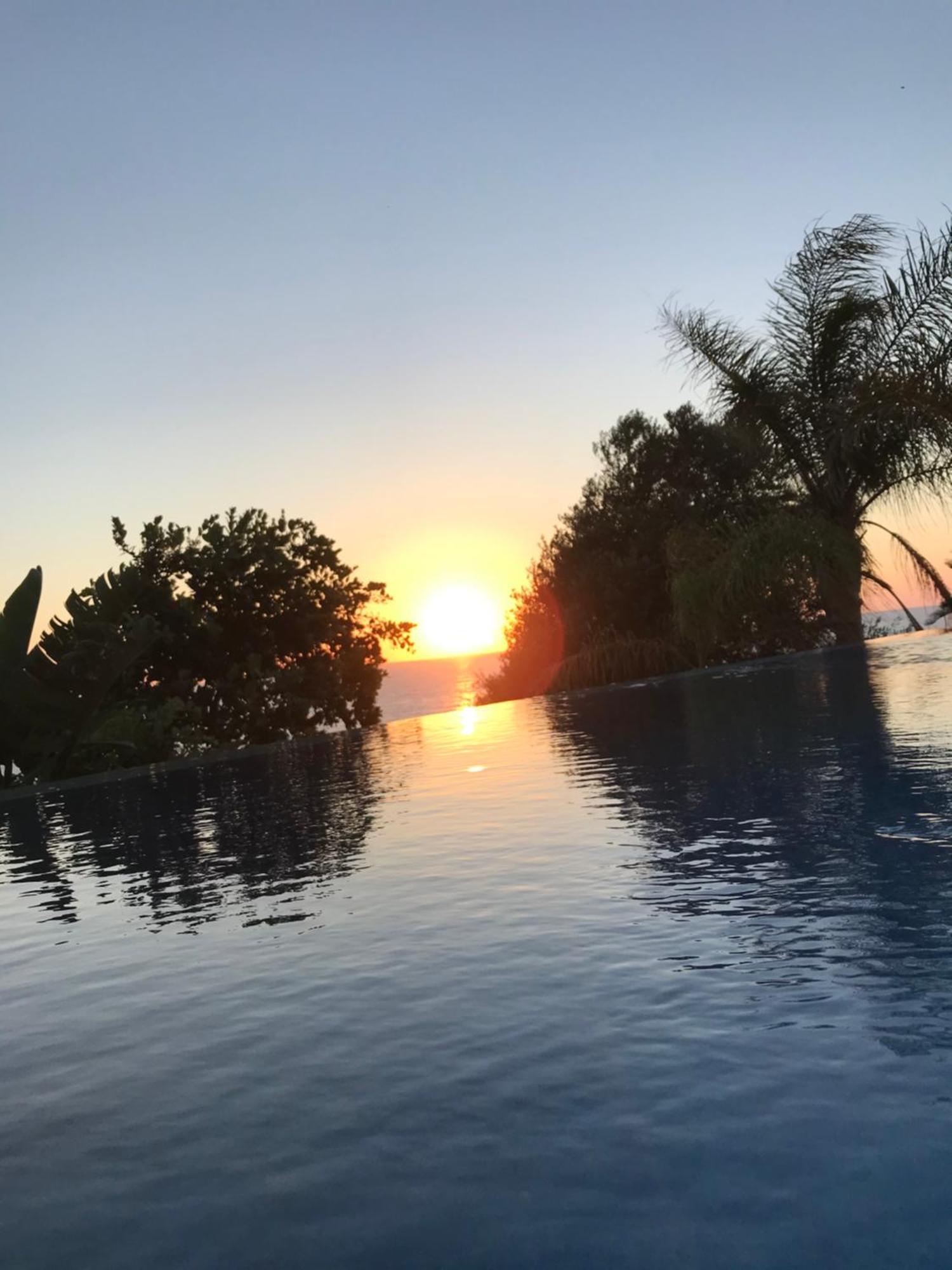 Sunset View Mermaid Villa *