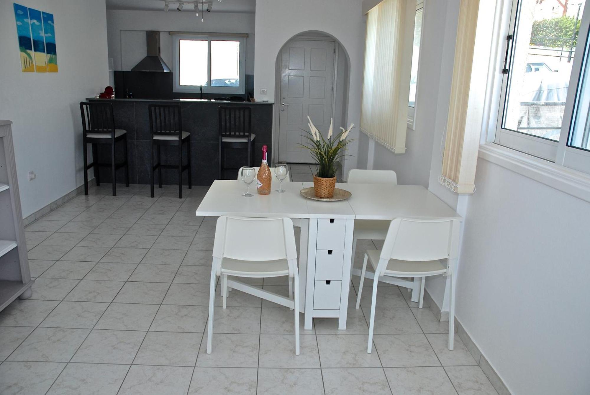 Sunshine Apartment *