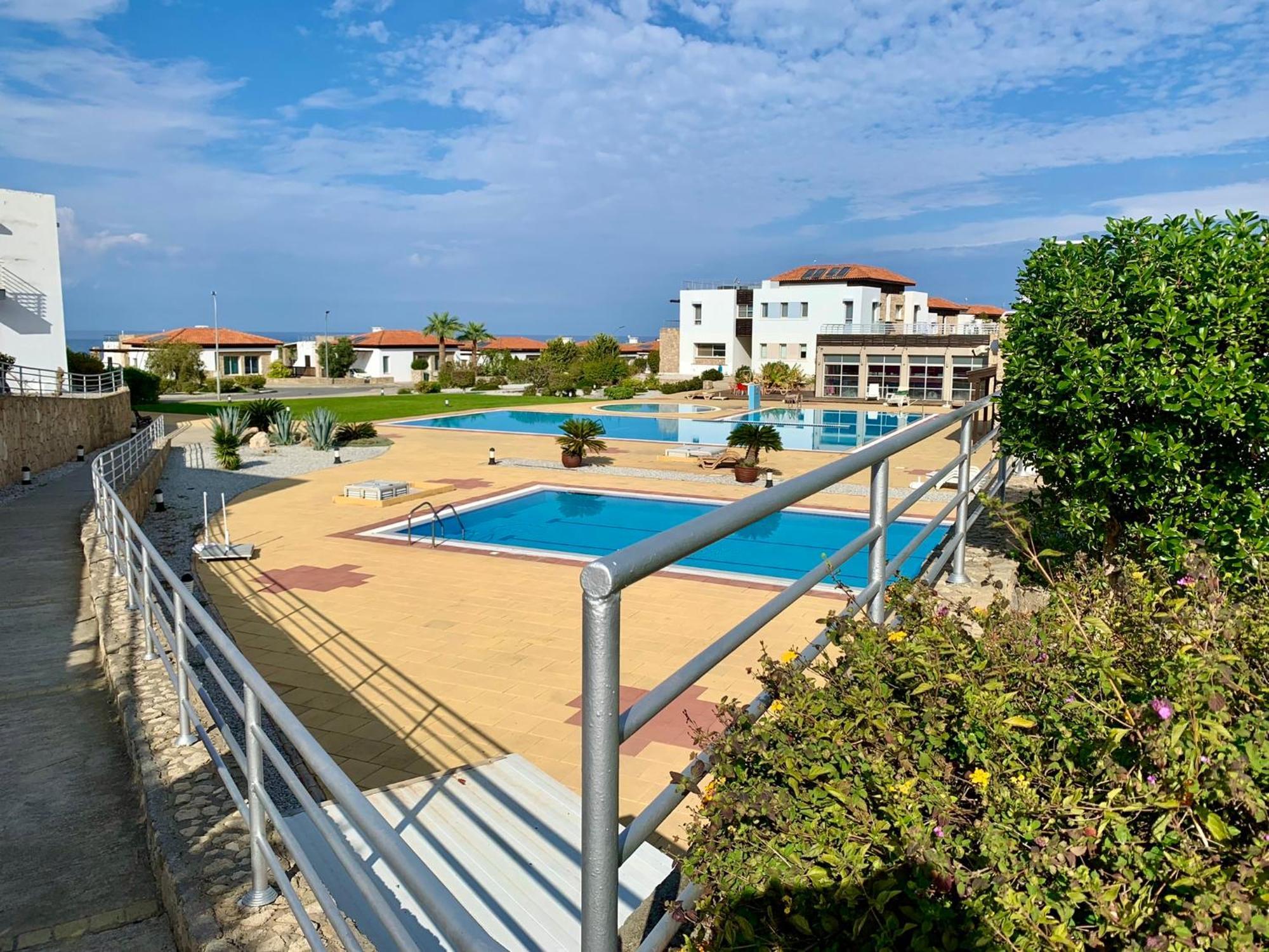Apartment Boho Bay