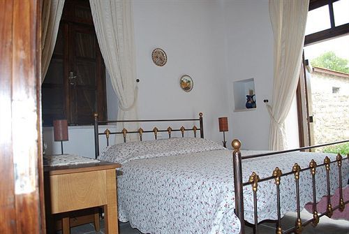 Aunt Maria's Apartment Pano Lefkara