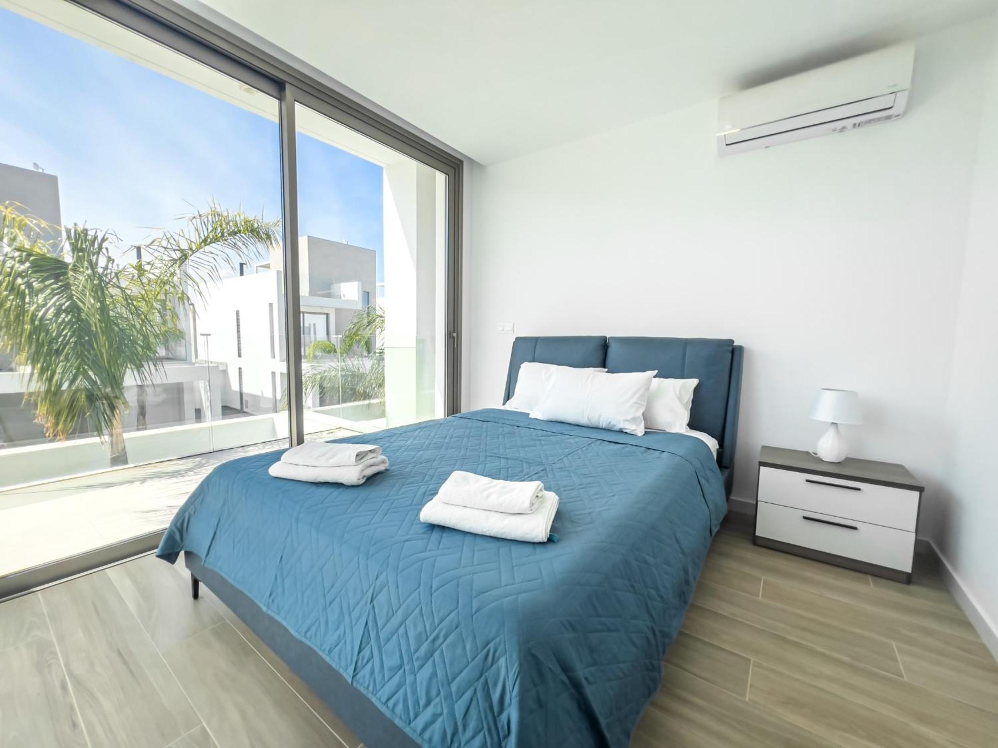Villa Azure Vista Collection *