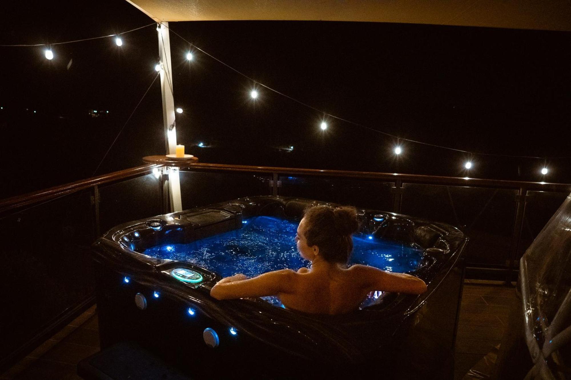 Luxe tent Glamping Boutique