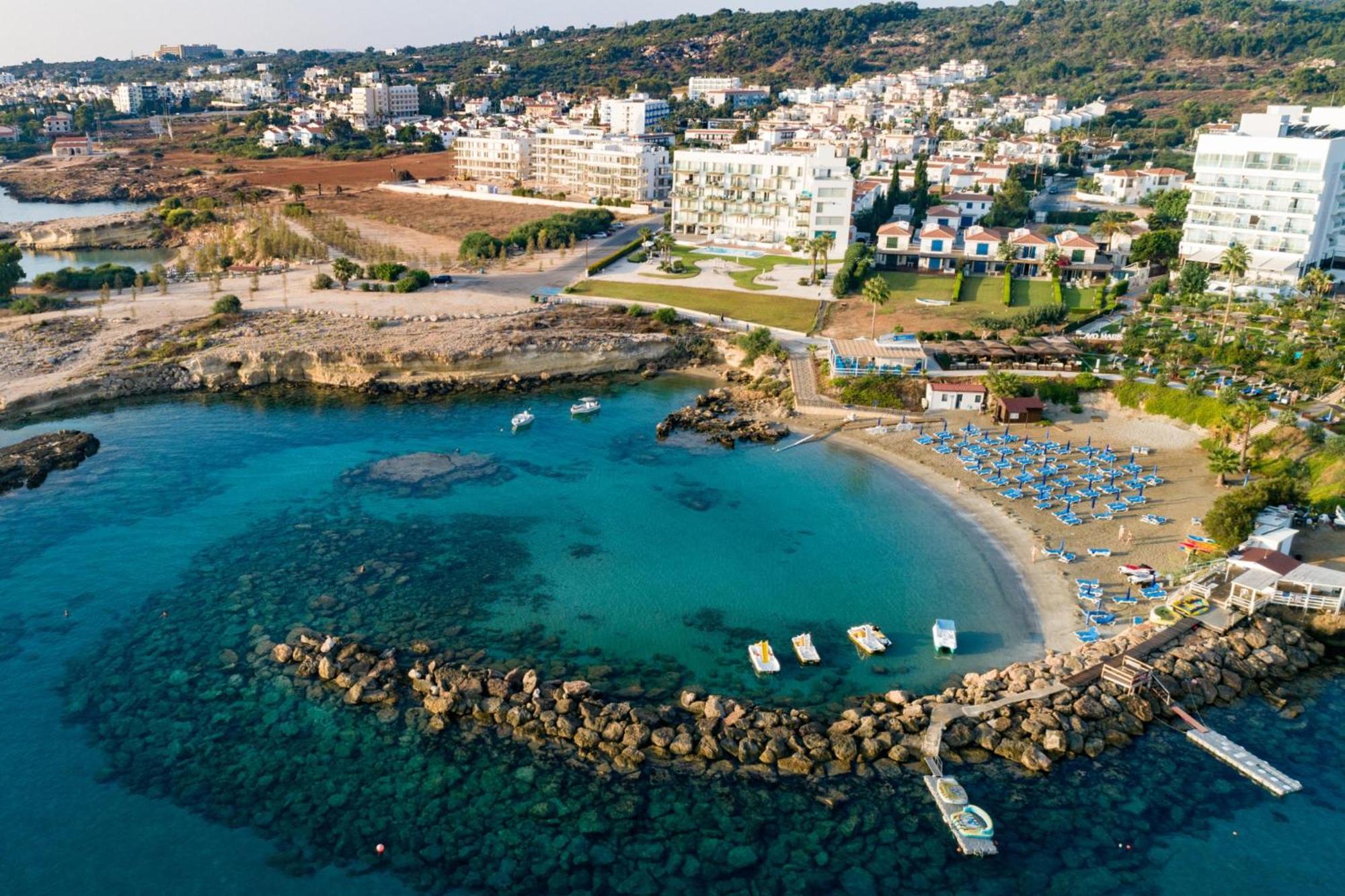 Cavo Maris Hotel 4*