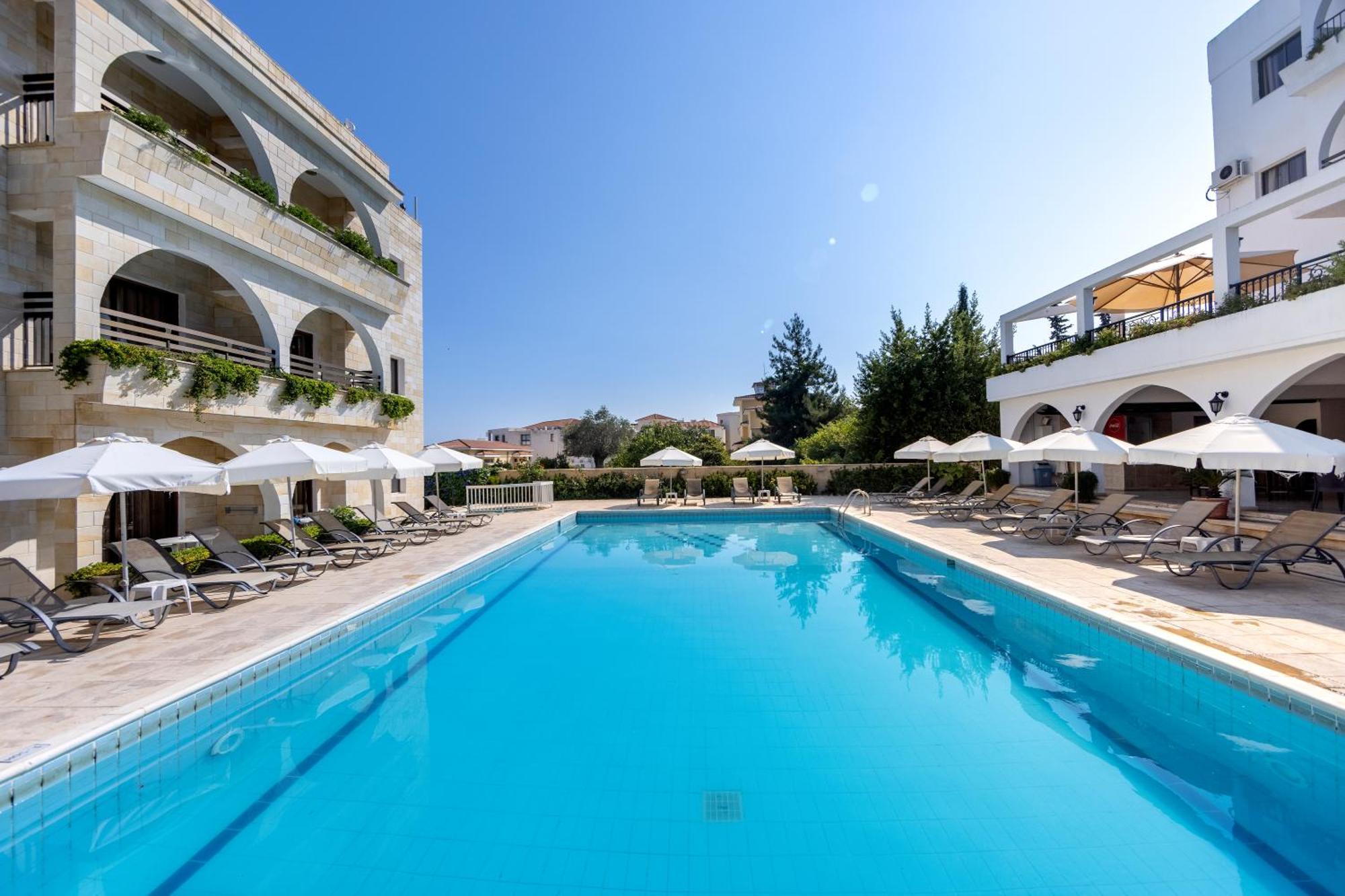 Aparthotel Stephanos