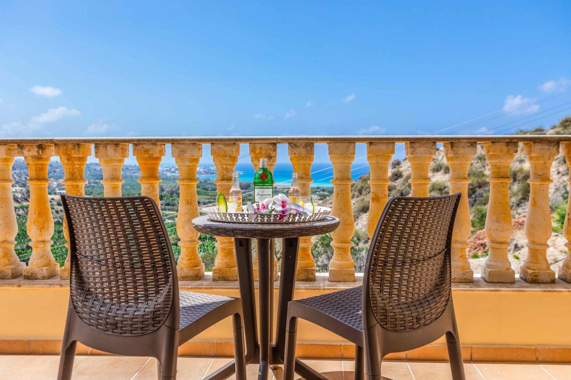 Villa Aqua Royal Peyia