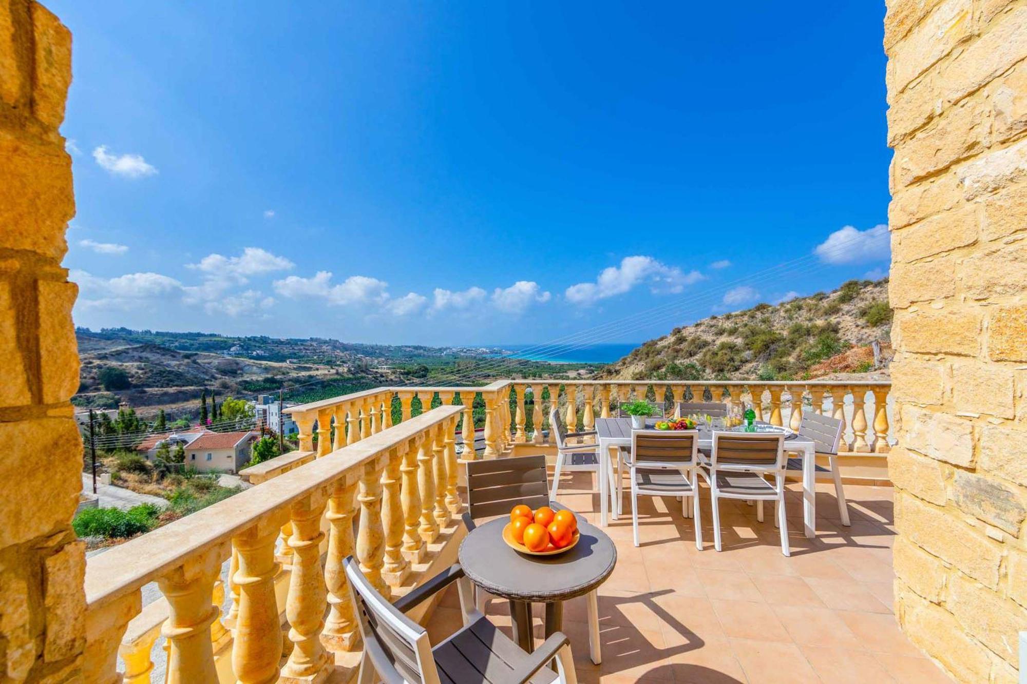 Villa Aqua Royal Peyia