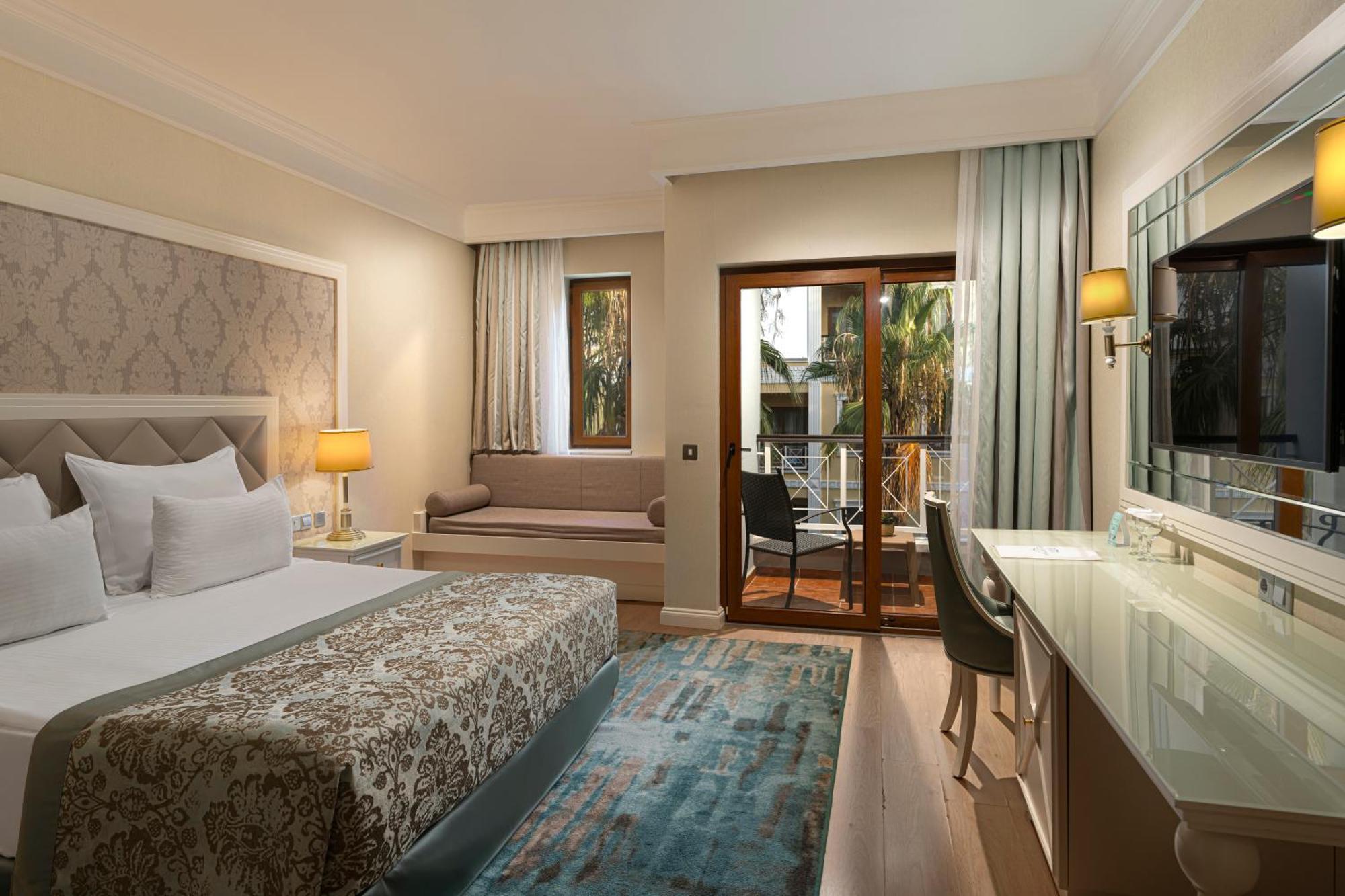 Hotel Kaya Artemis & Casino