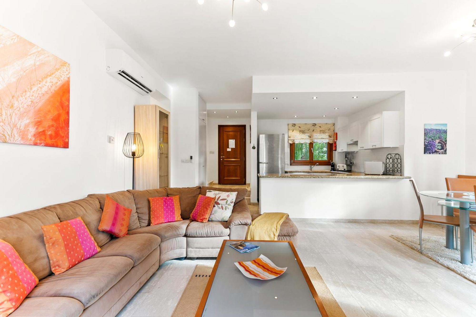 2 Bedroom Loukia With Private Pool And Gardens, Aphrodite Hills Kouklia