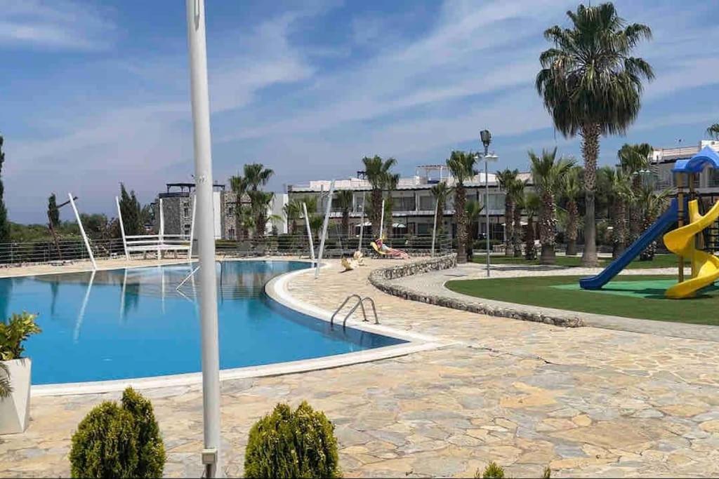 Apartment Sunny 1 Bedroom With Private Terrace