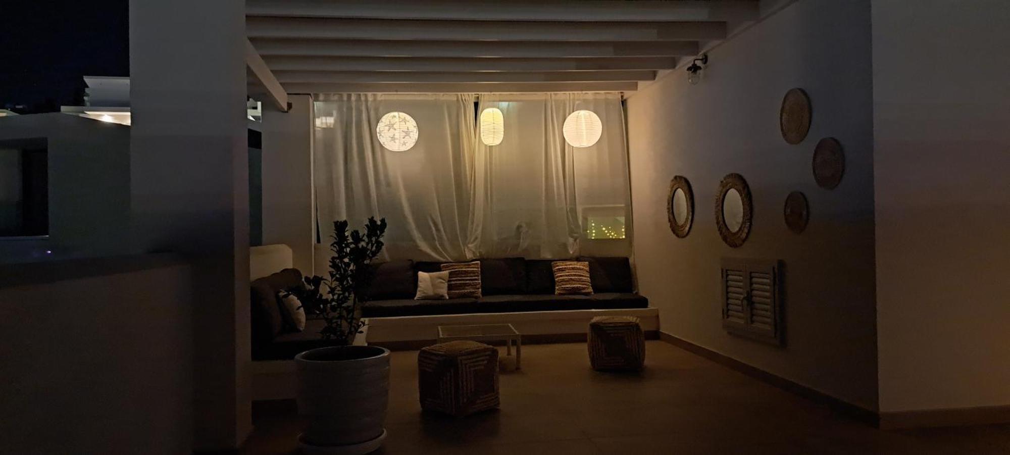 Kyklamino - Unique With Stunning Seaview