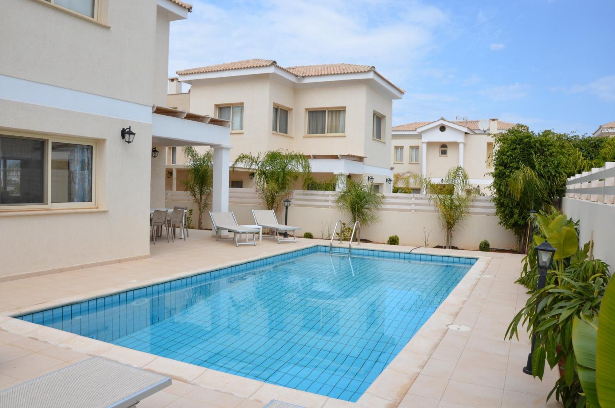 Anthorina 4 Villa *
