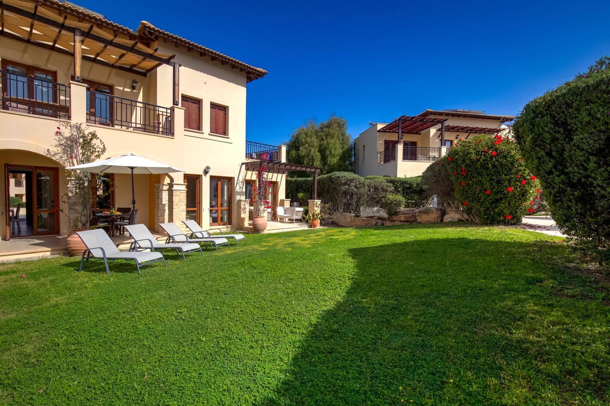 2 Bedroom Asulon With Communal Pools, Aphrodite Hills *