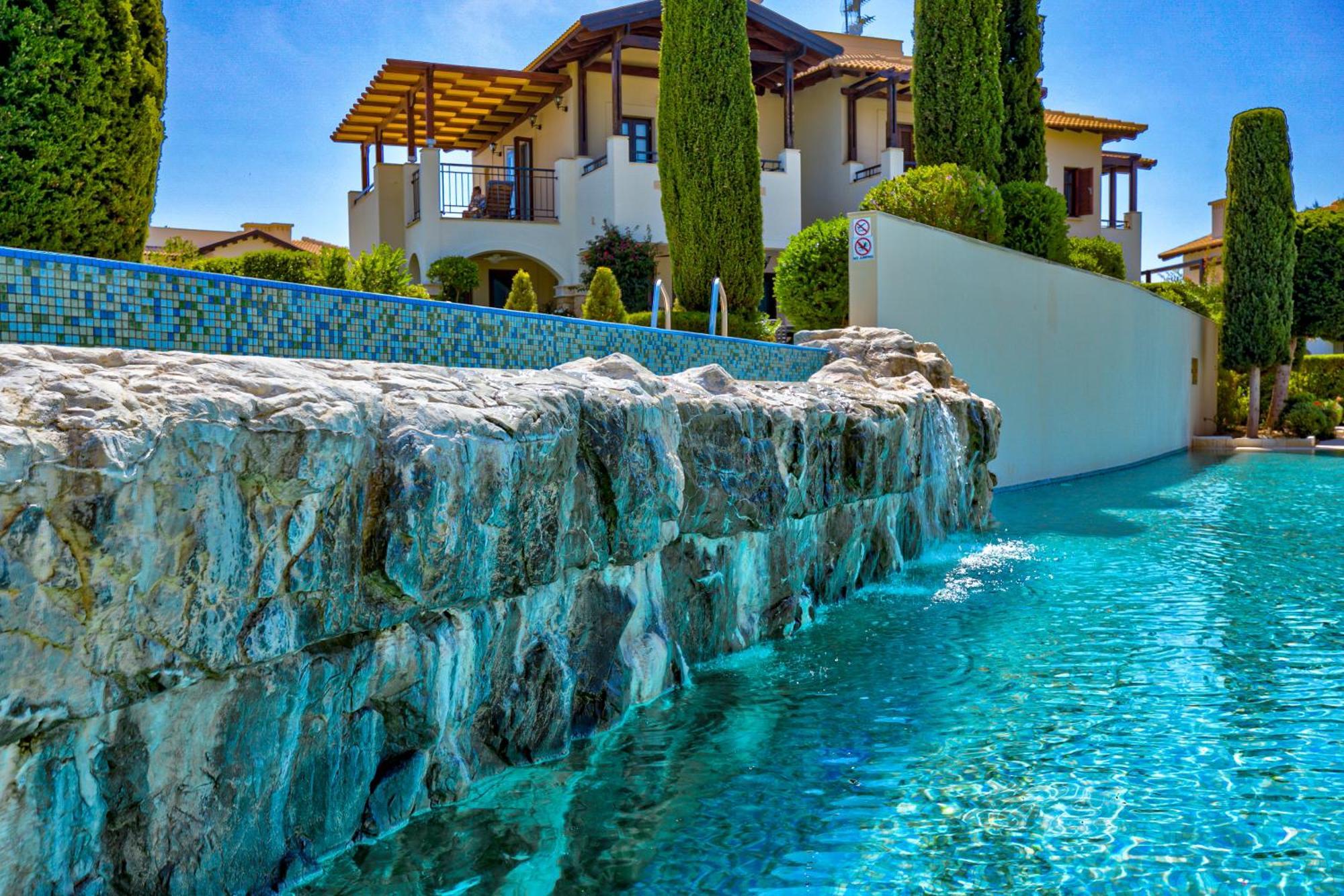 2 Bedroom Kalypso With Private Garden, Aphrodite Hills Apartment Kouklia