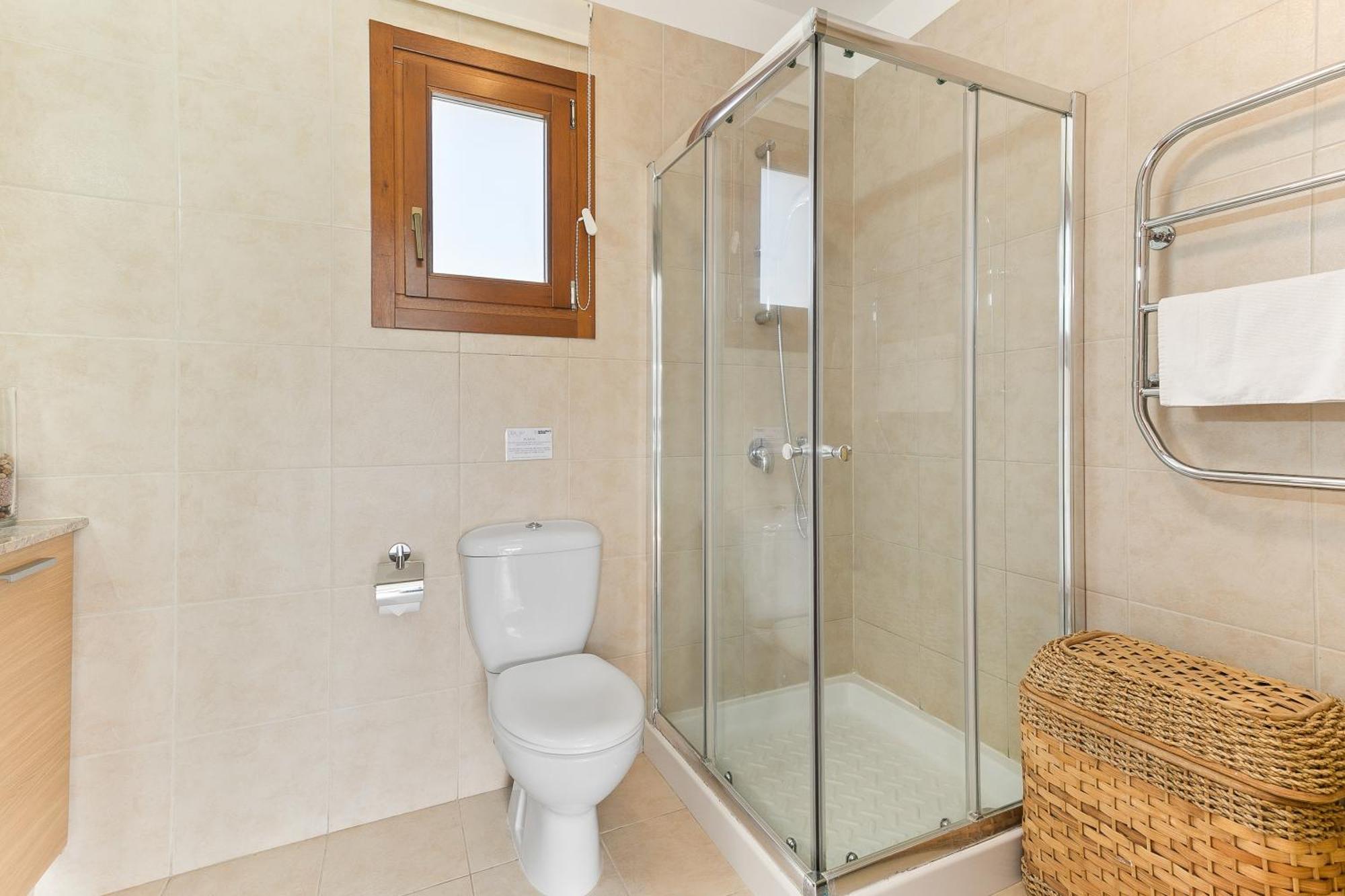 2 Bedroom Asulon With Communal Pools, Aphrodite Hills