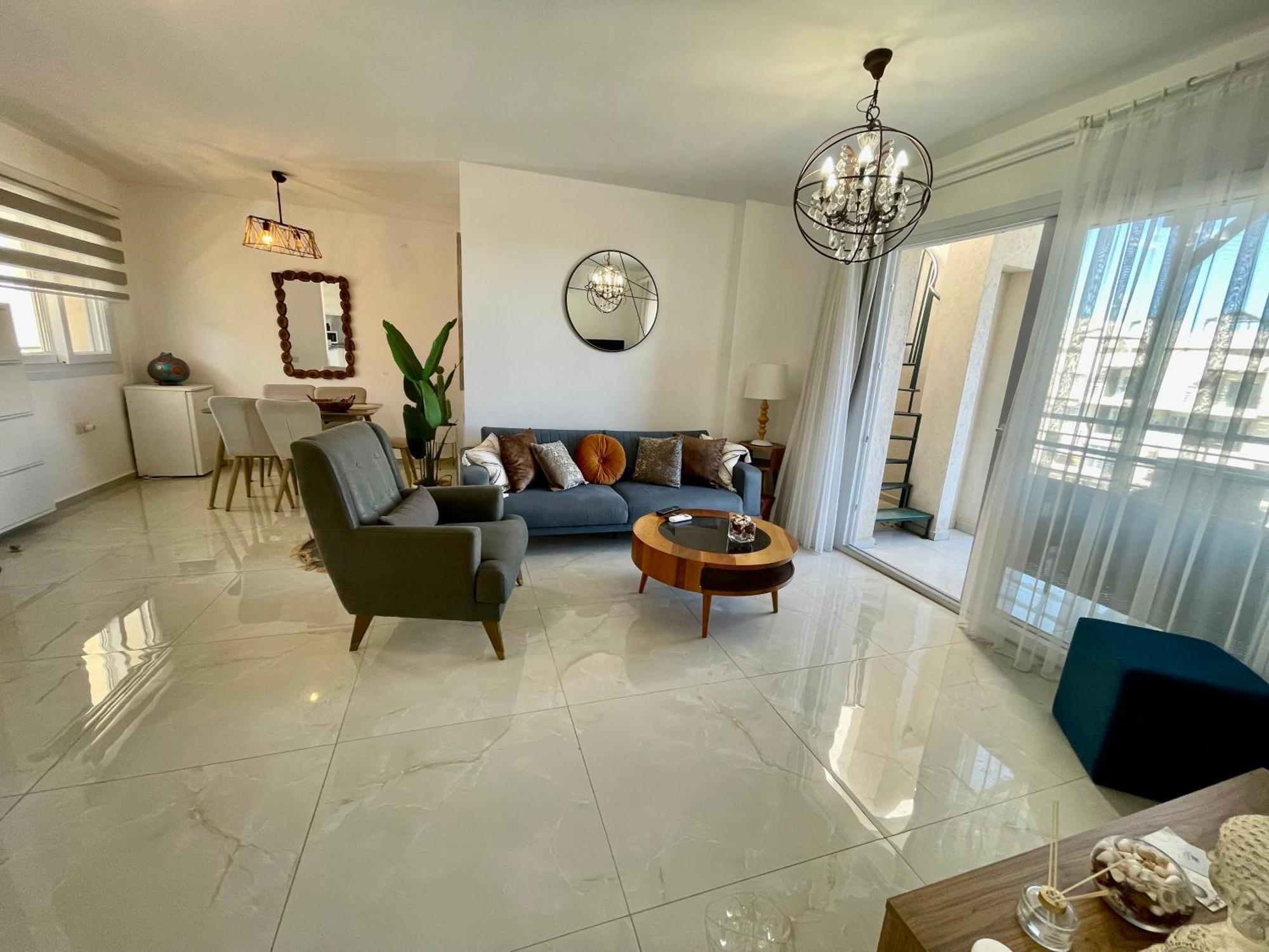 Apartment Relaxing Penthouse Suites By The Sea