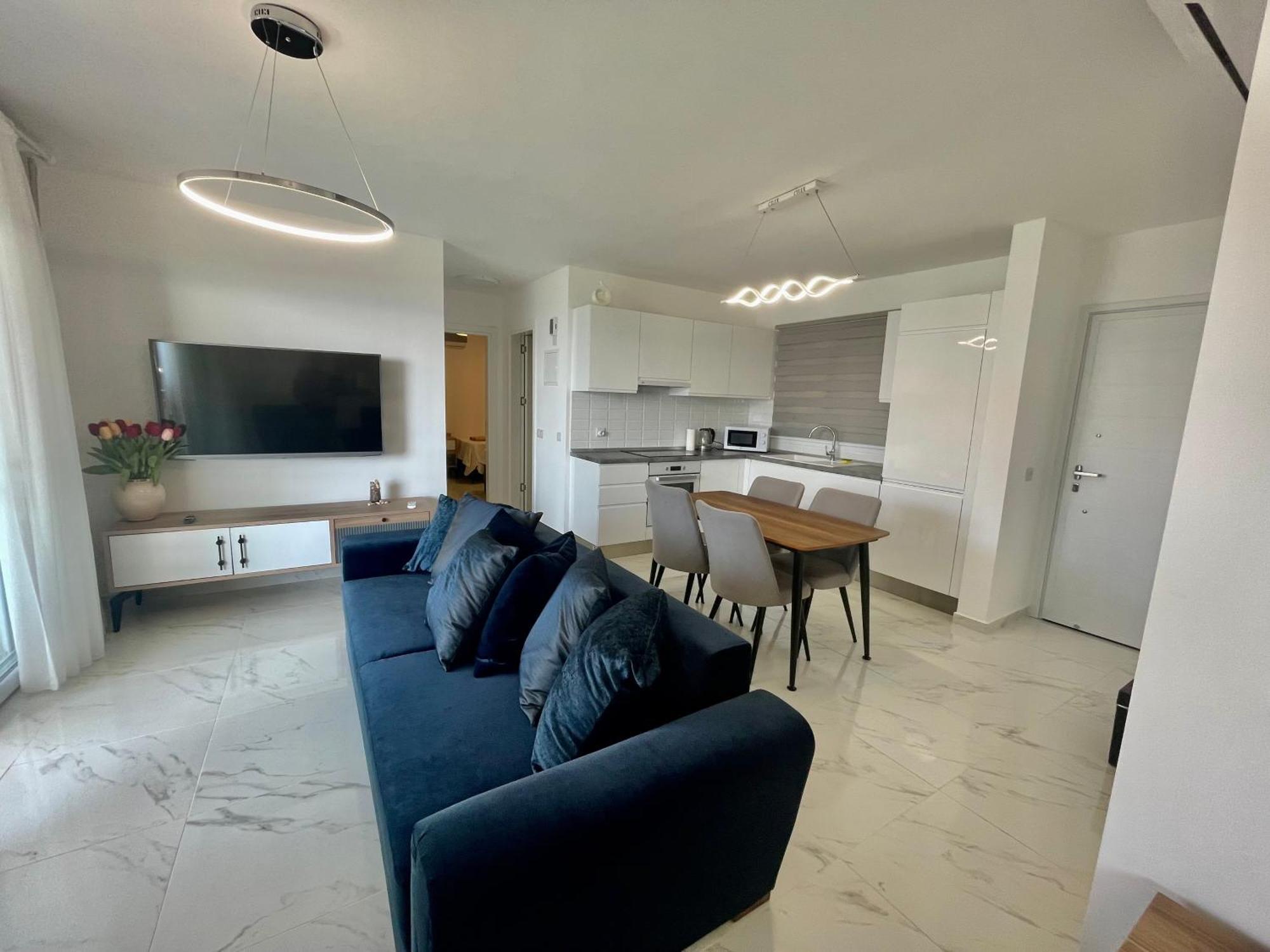 Apartment Blue Retreat By The Sea