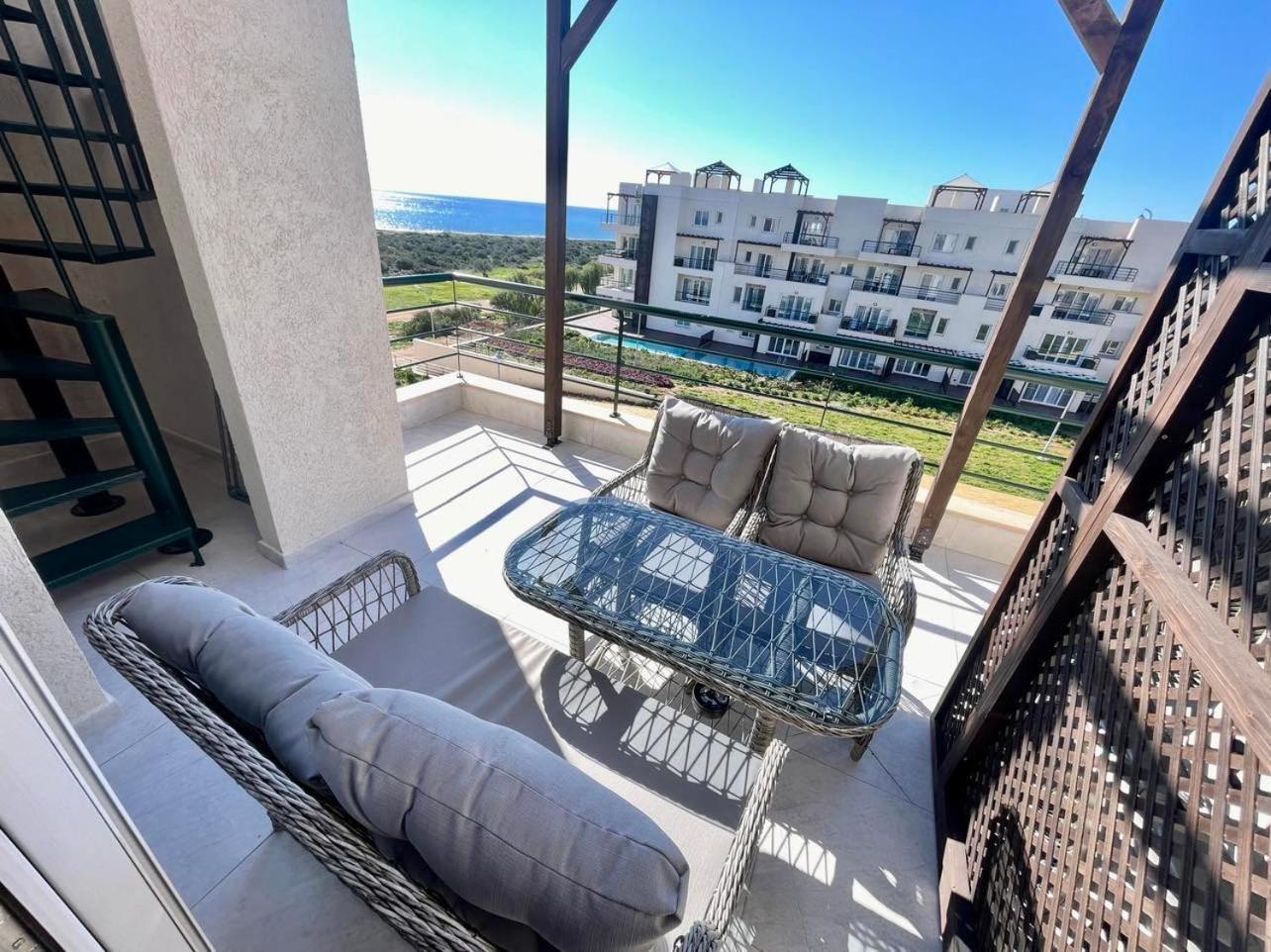 Apartment Relaxing Penthouse Suites By The Sea *