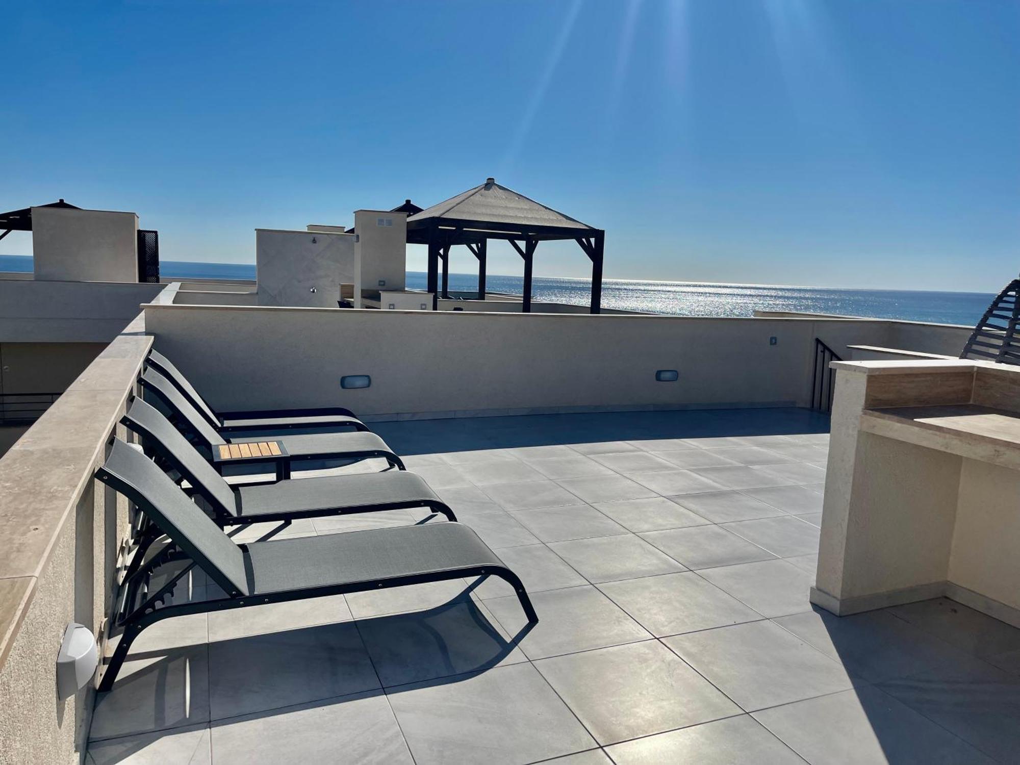 Relaxing Penthouse By The Sea * Vokolidha