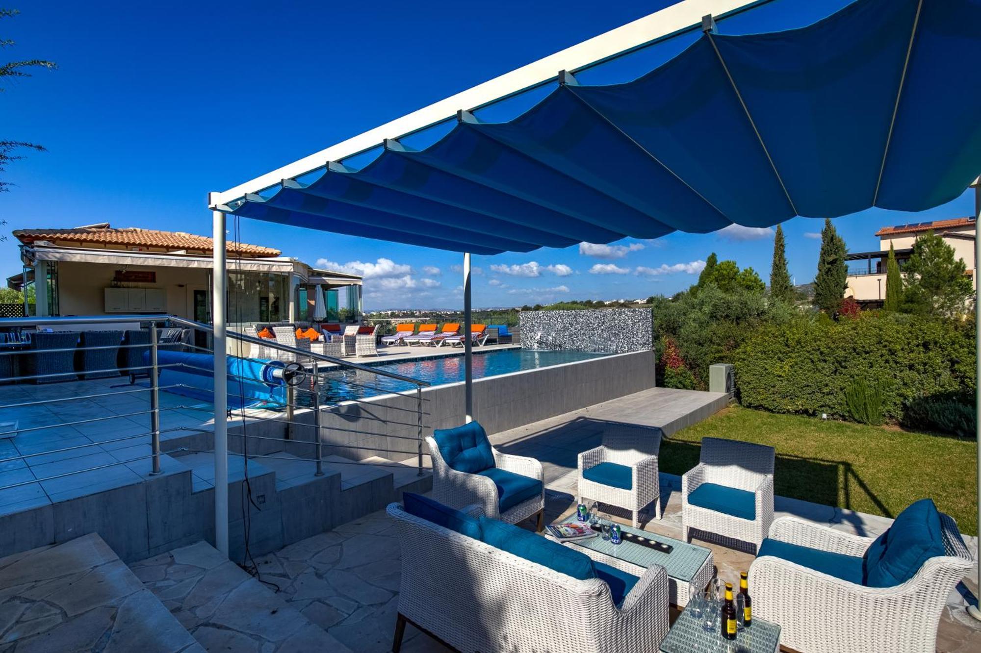 3 Bedroom Eleyjo With Stunning Private Pool, Aphrodite Hills *