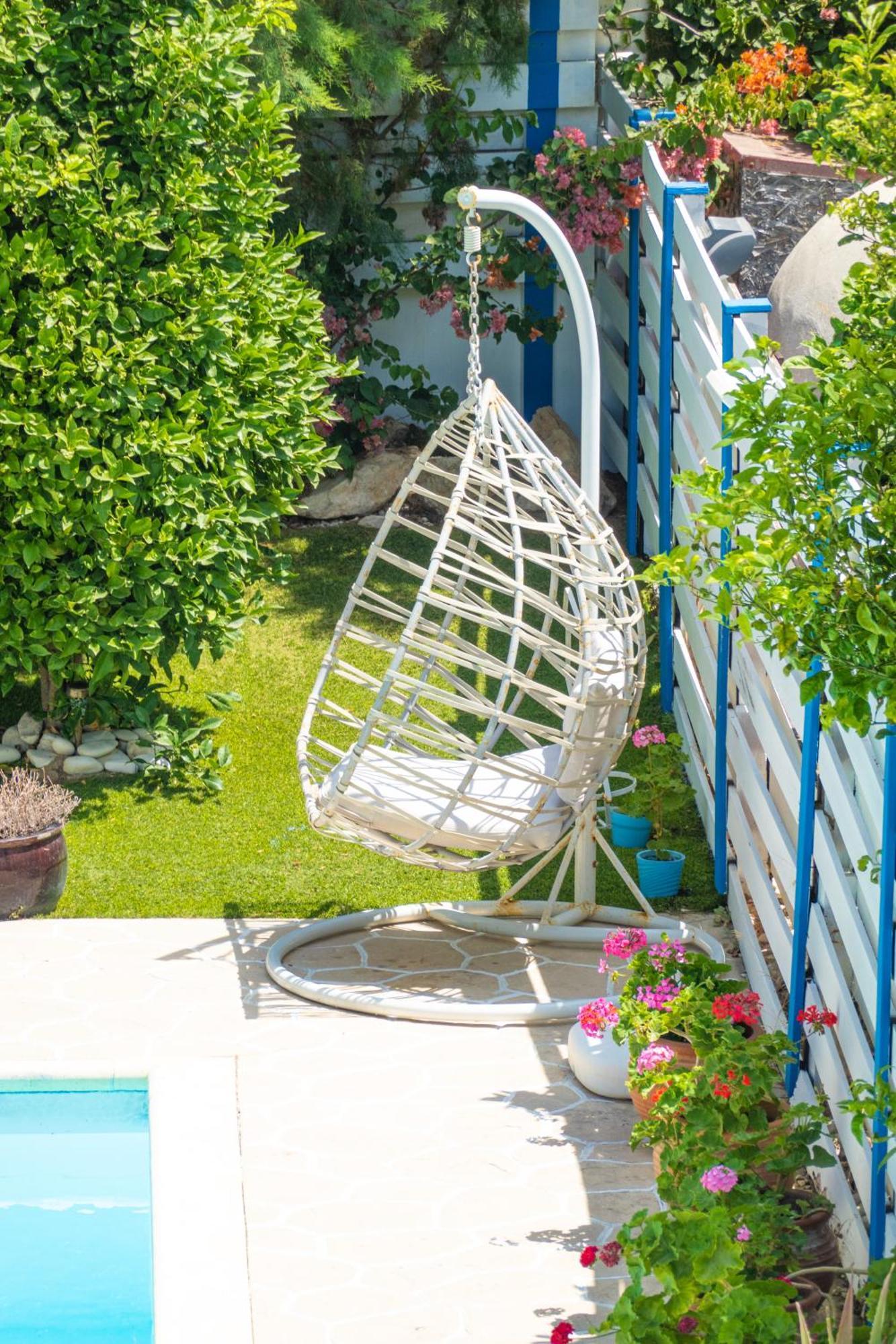 Greek Island Style 2 Bedroom With Pool Next To The Sea * Larnaca
