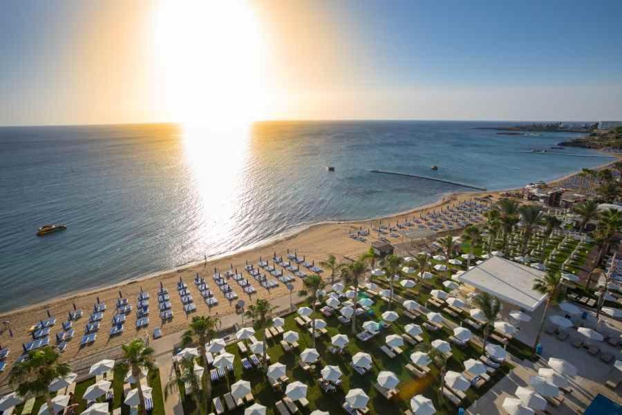 Constantinos The Great Protaras