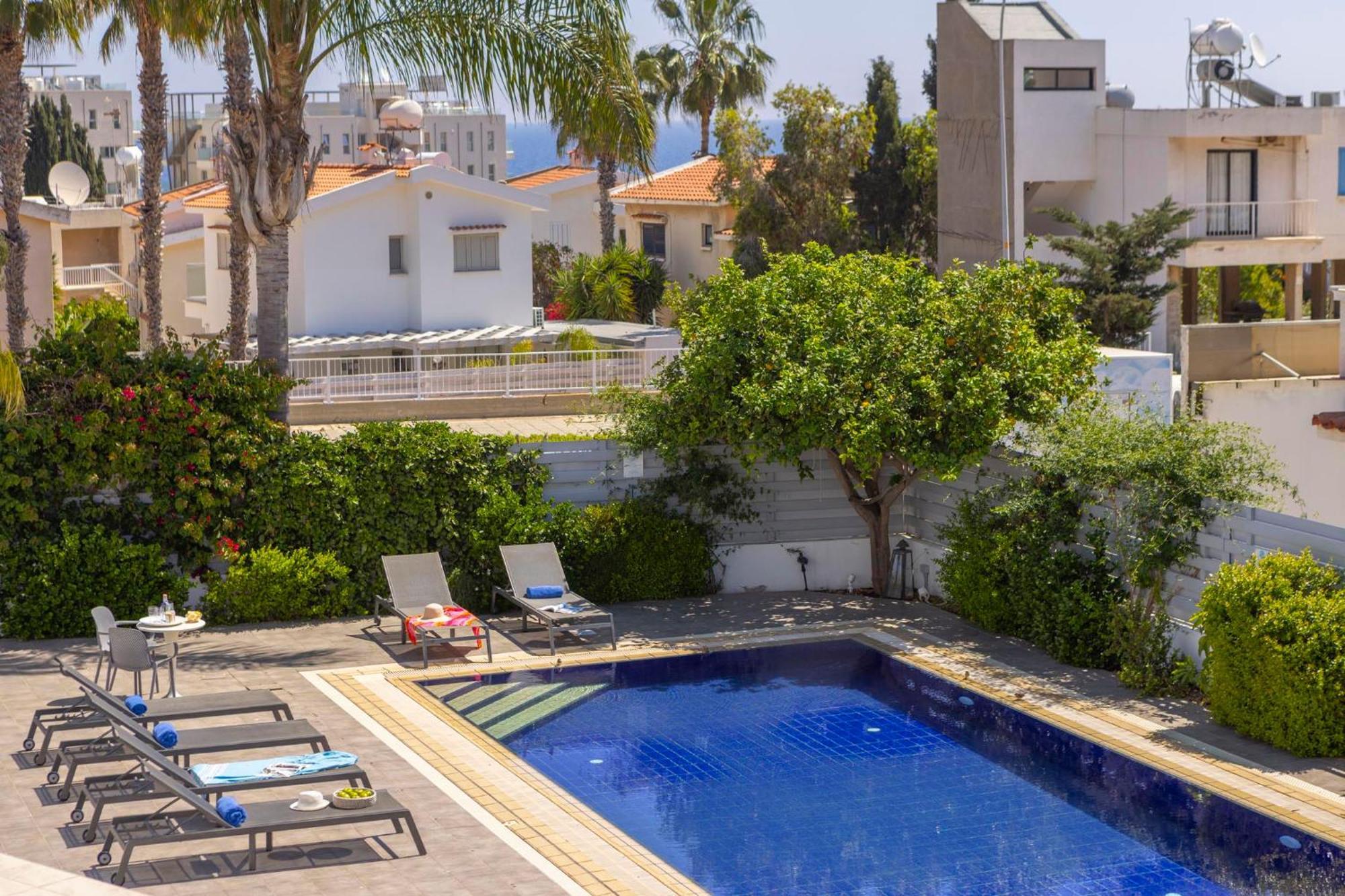 Azure Luxury Pool