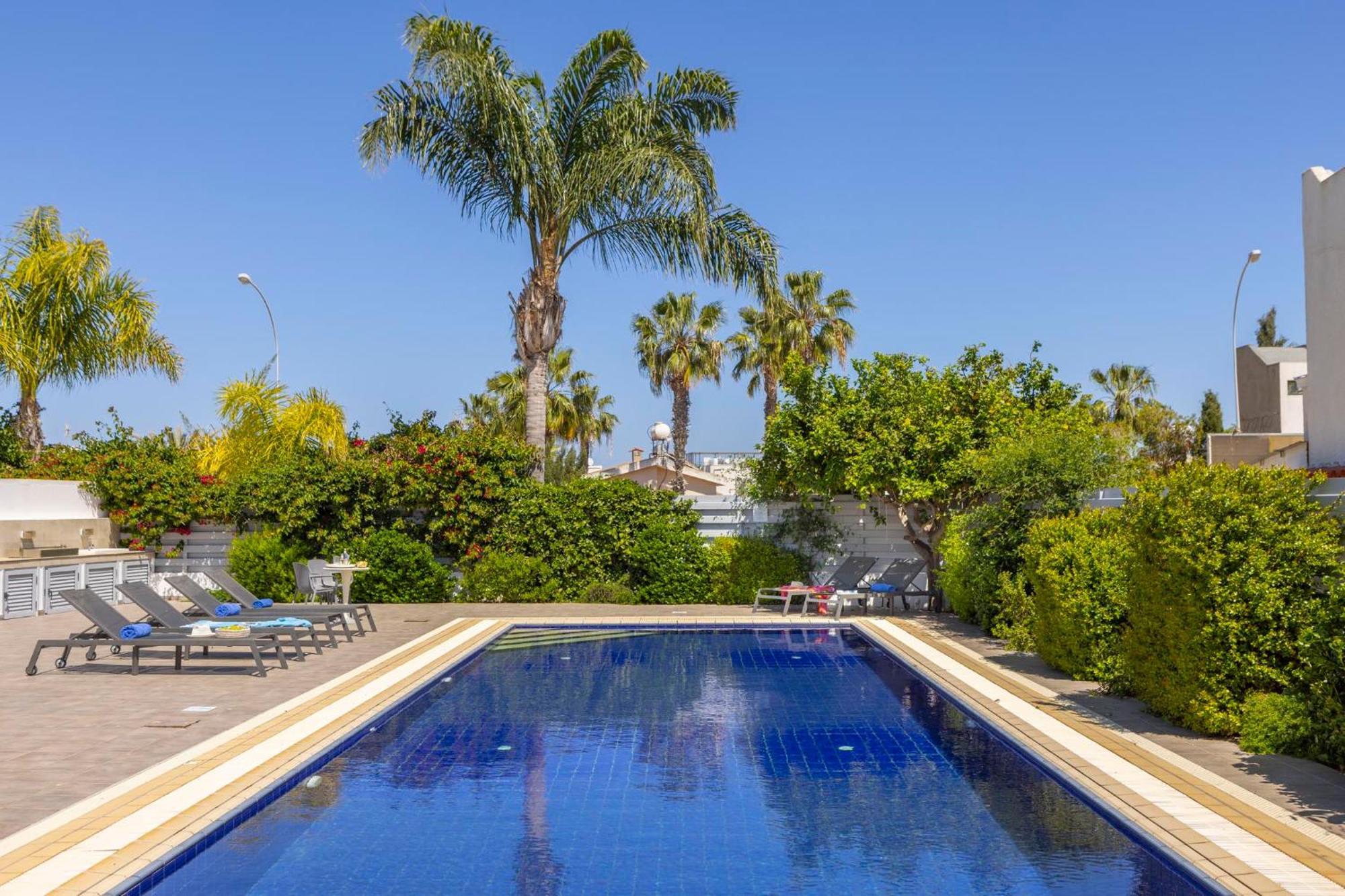 Azure Luxury Pool *