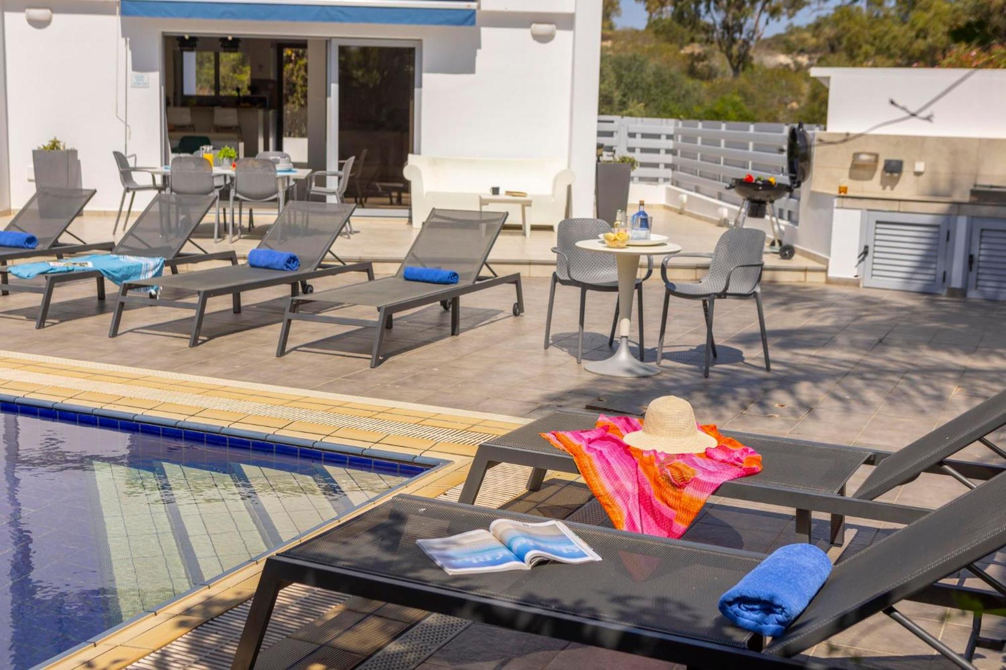 Villa Azure Luxury Pool *