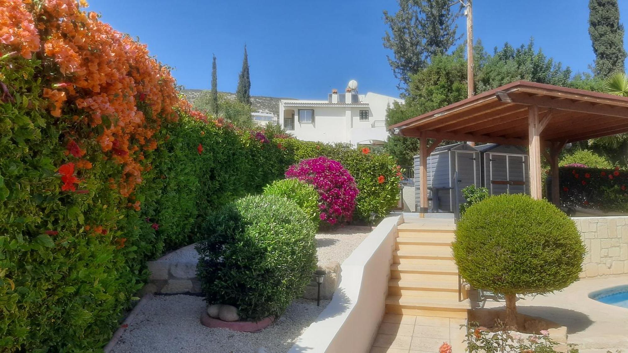 Villa Holiday: Seafront Retreat With Pool In Paphos *