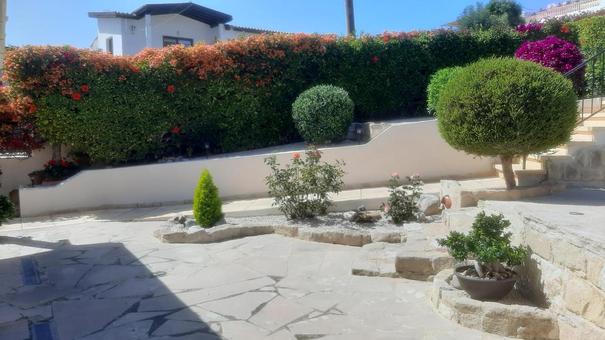 Holiday: Seafront Retreat With Pool In Paphos Villa Peyia
