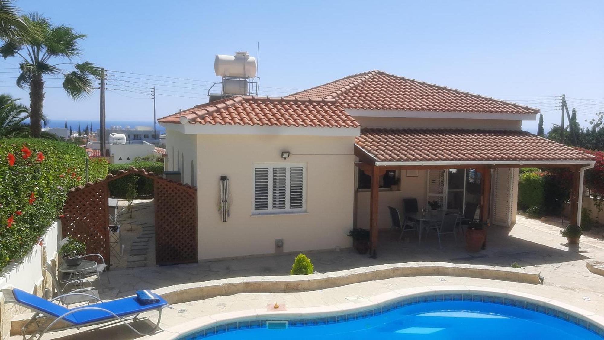 Villa Holiday: Seafront Retreat With Pool In Paphos Peyia