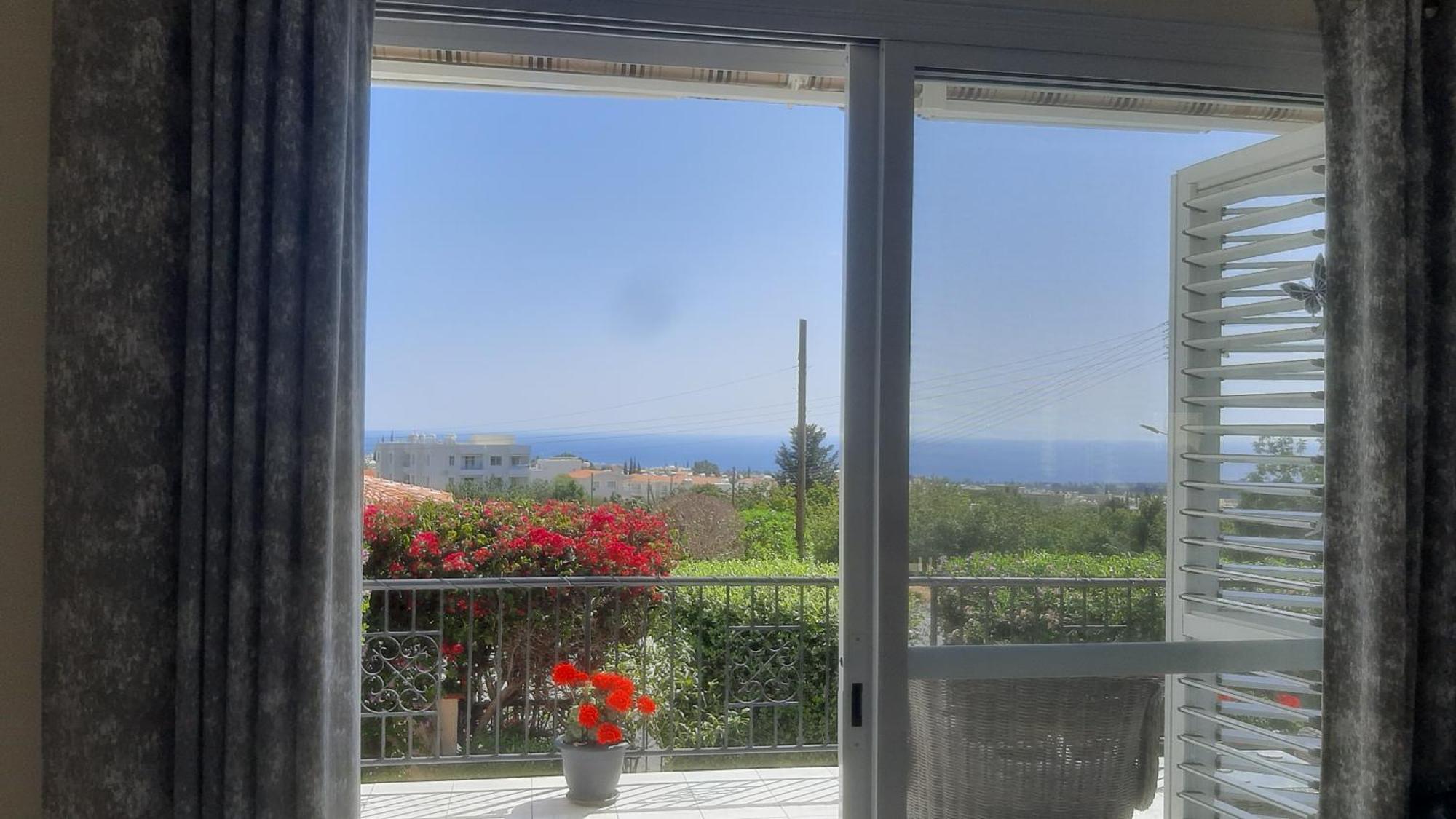 Holiday: Seafront Retreat With Pool In Paphos Villa