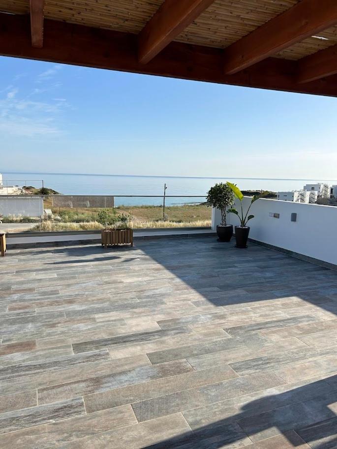 Villa Med Privat Saltvannsbasseng Pa Dejablue Kalogrea